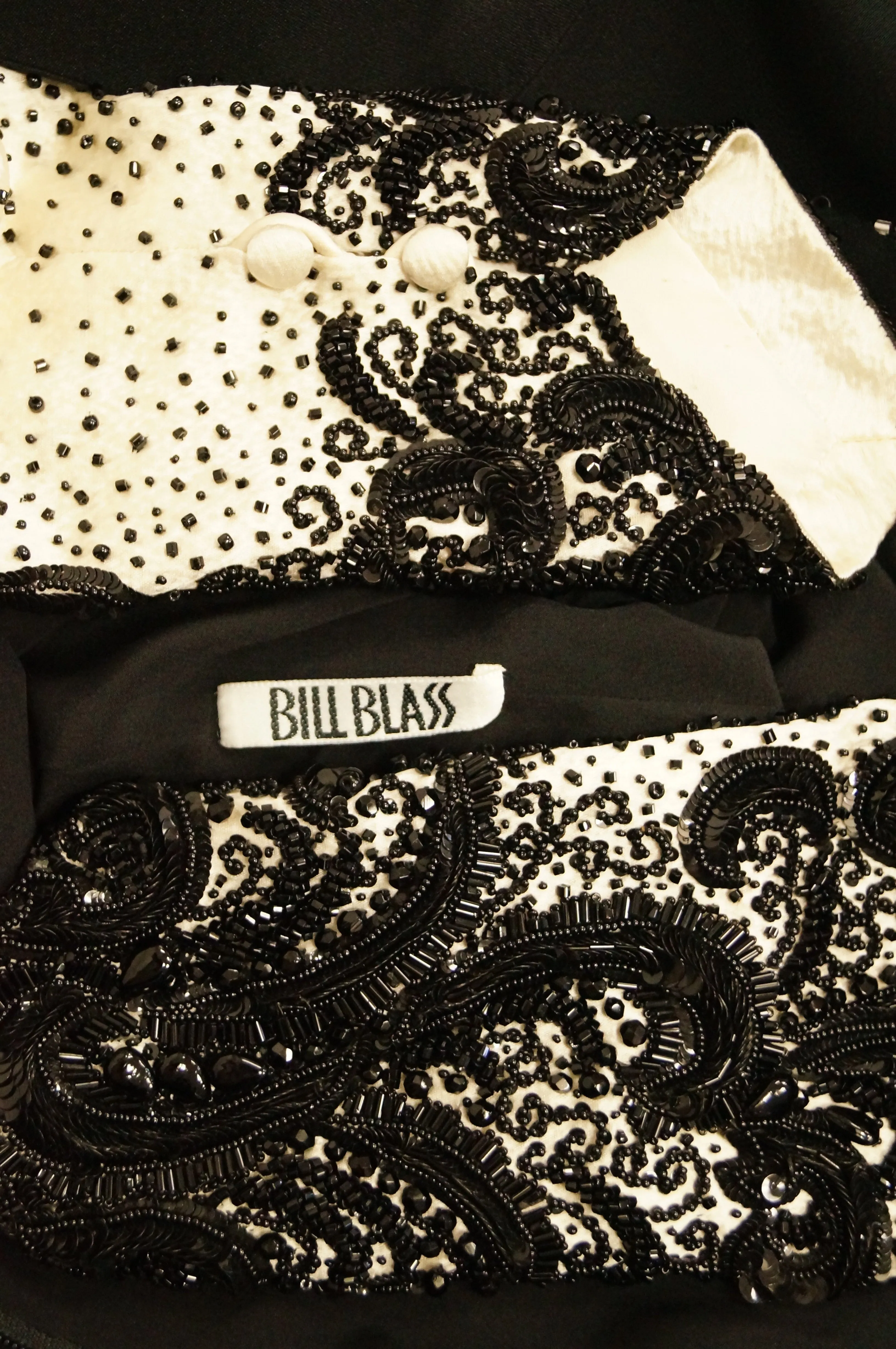 Robe de soirée perles noir et blanc Bill Blass Couture des années 1980