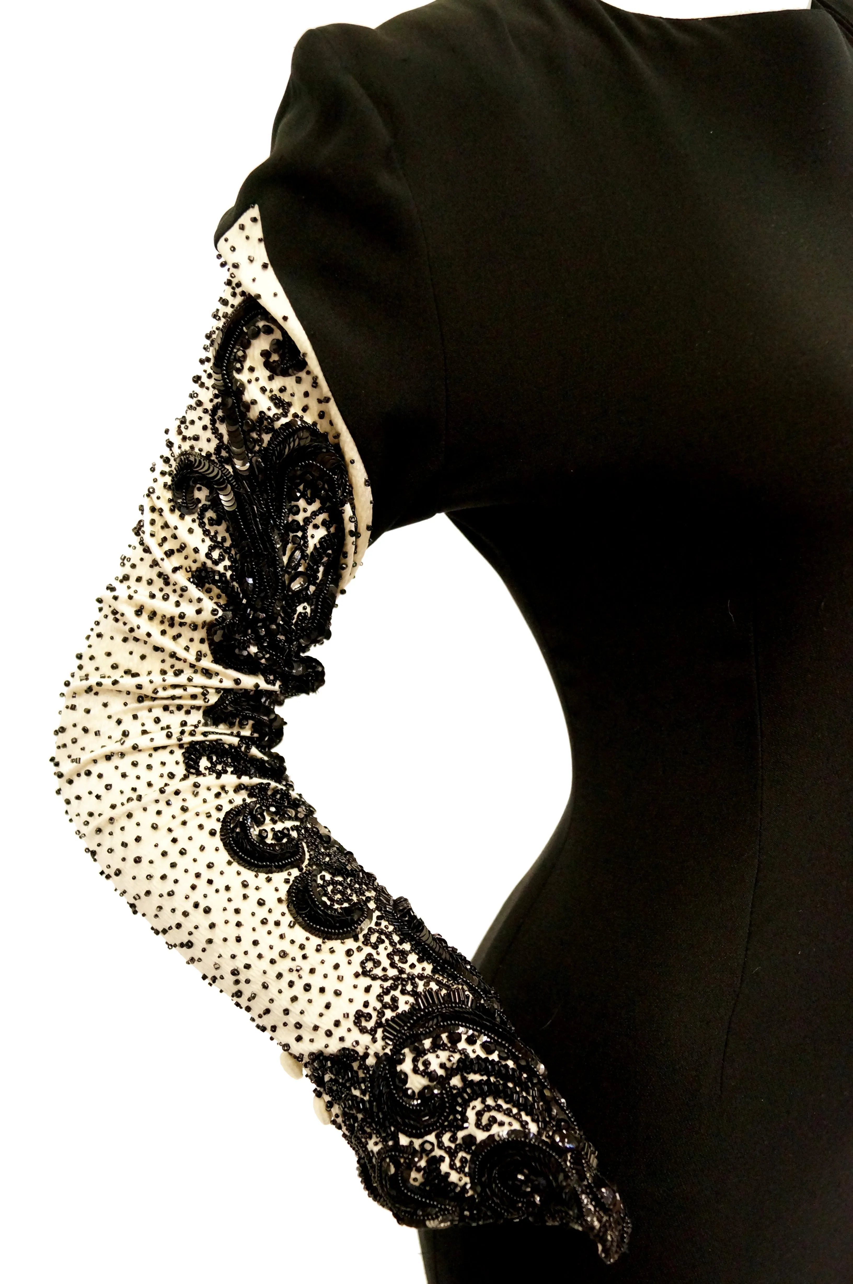 Robe de soirée perles noir et blanc Bill Blass Couture des années 1980