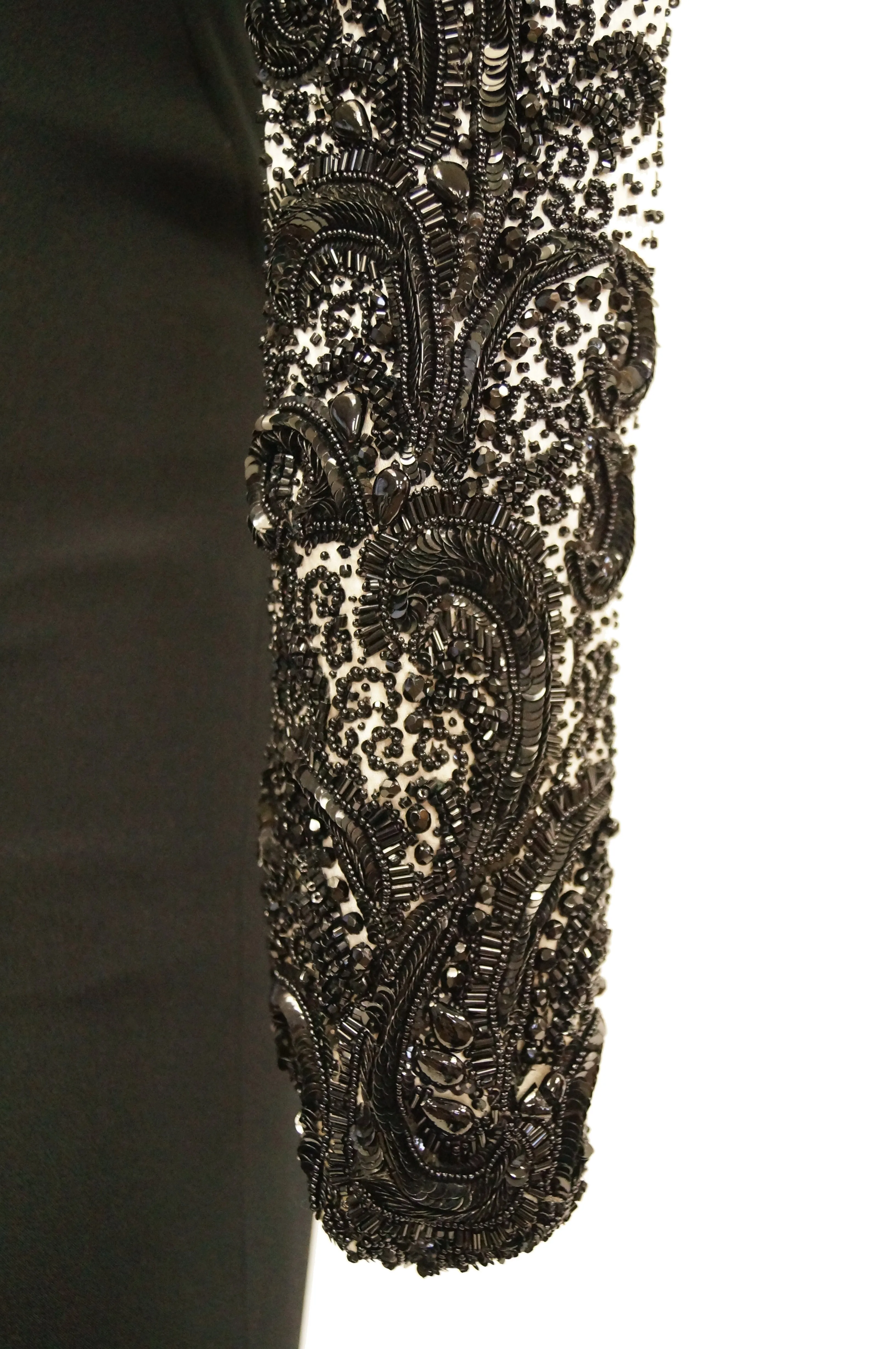Robe de soirée perles noir et blanc Bill Blass Couture des années 1980