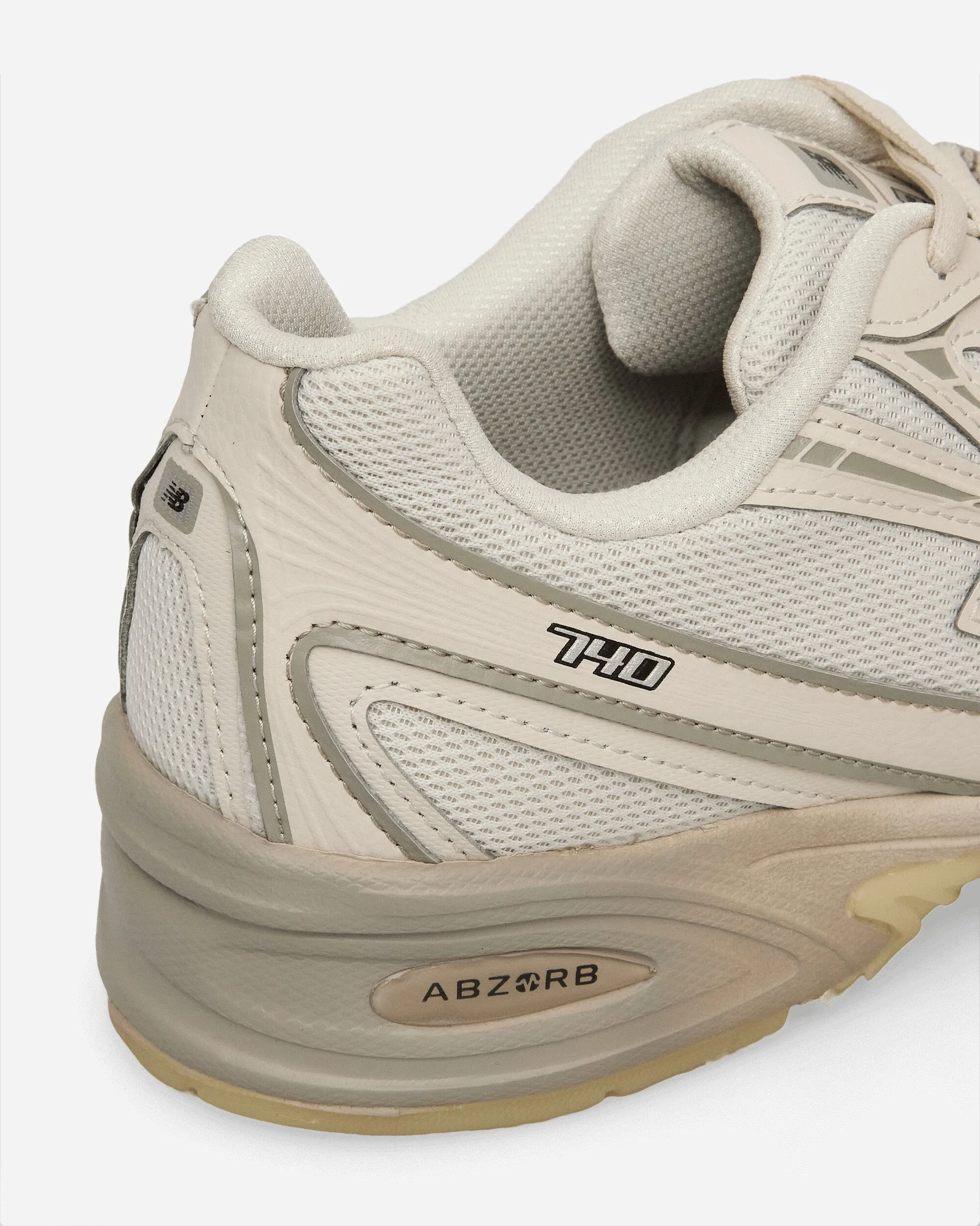 740 Sneakers Moonbeam / Pierre Aride