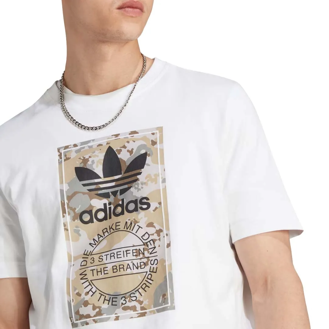 adidas - T-shirt pour homme avec étiquette graphique camouflage sur la langue (IL5119)