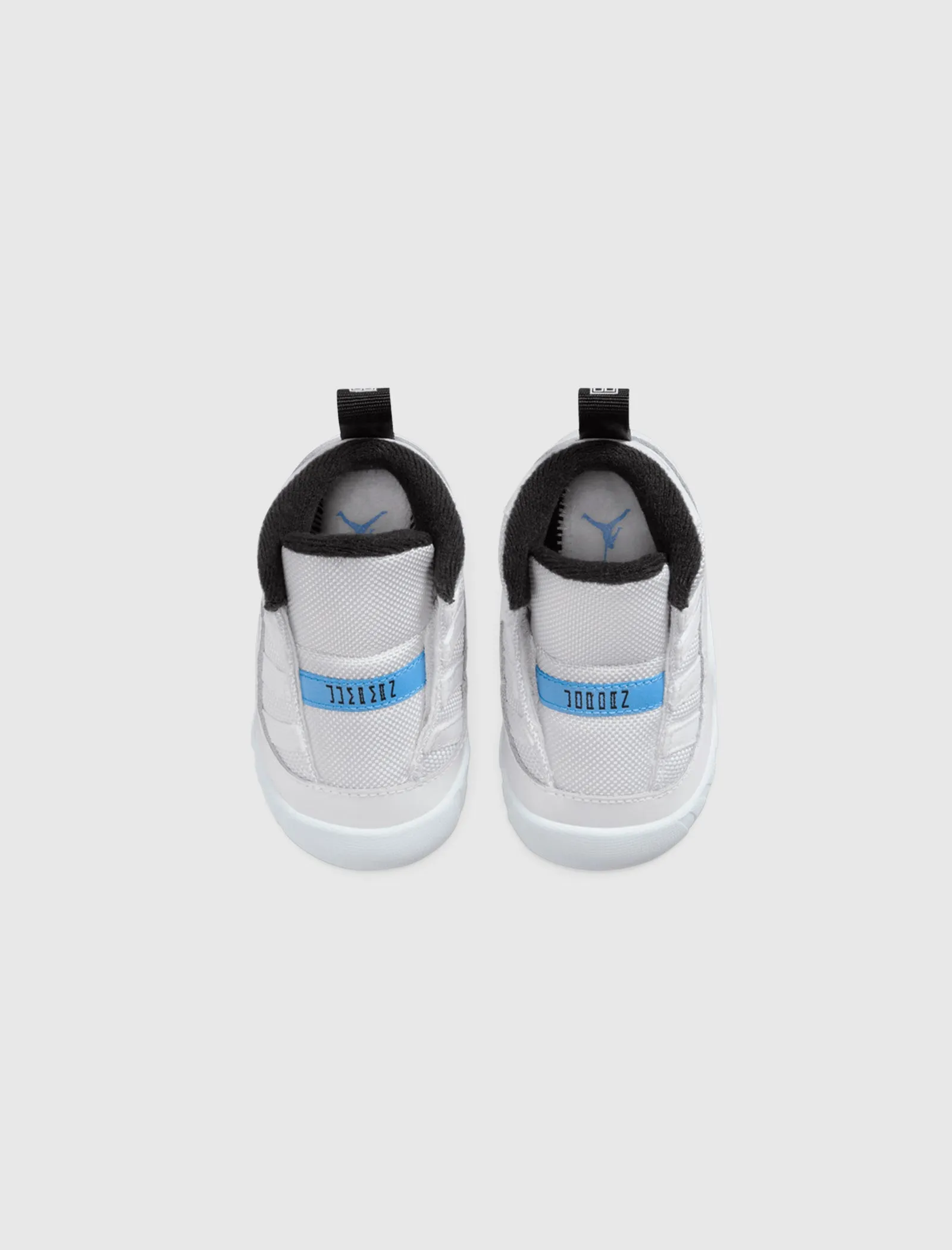AIR JORDAN 11 RETRO 