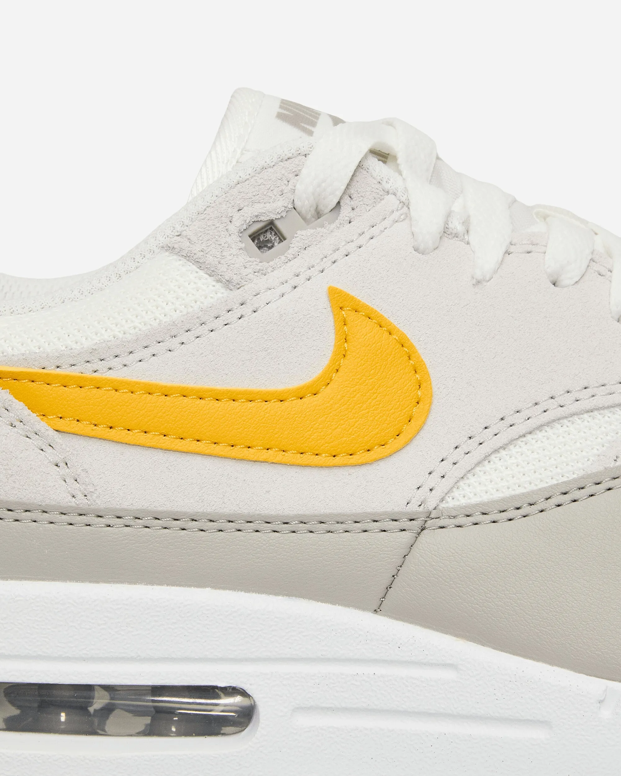 Air Max 1 Essential Sneakers Blanc Sommet / Gris Vaste / Or Université