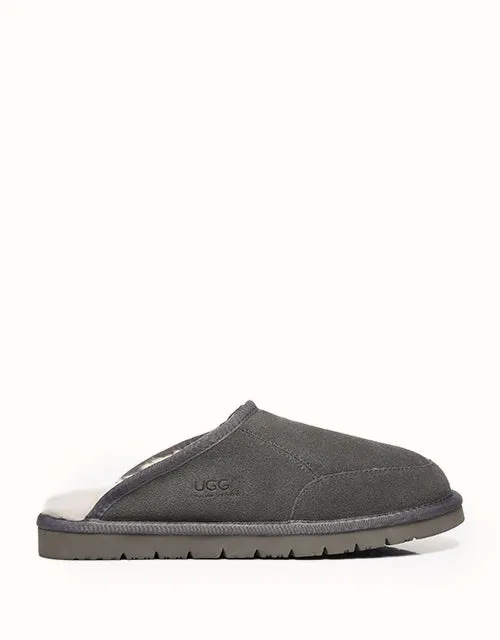 Chaussures UGG® usées Australian Shepherd