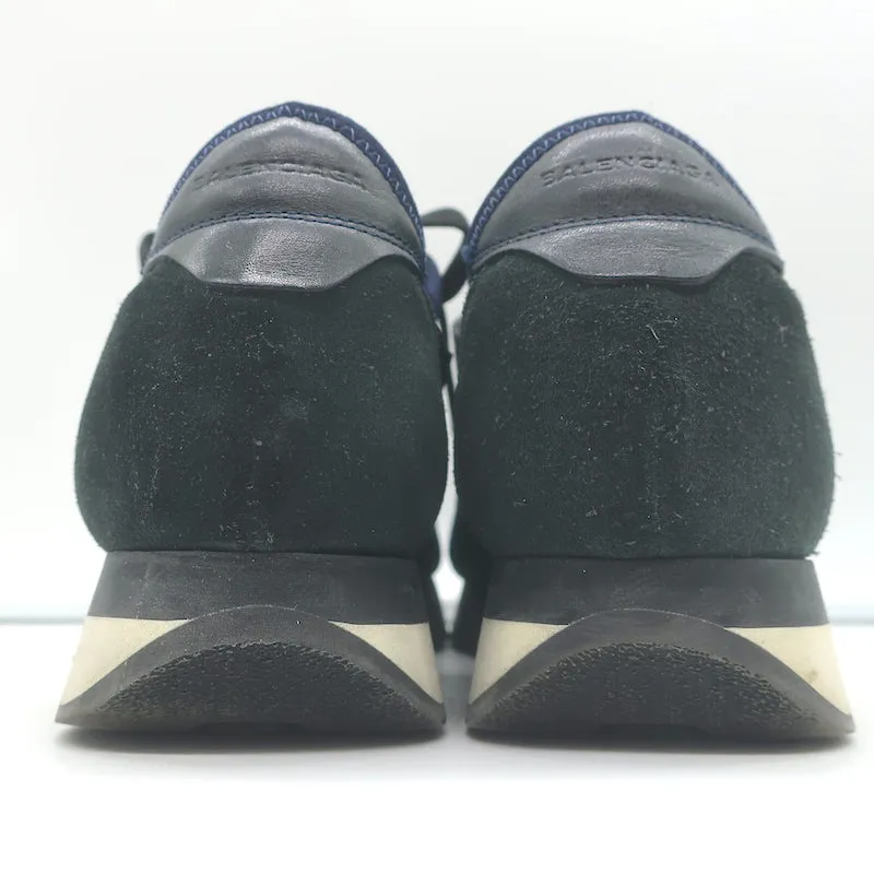 Balenciaga Race Runner Sneakers en Cuir Bleu Marine & Mesh Taille 37