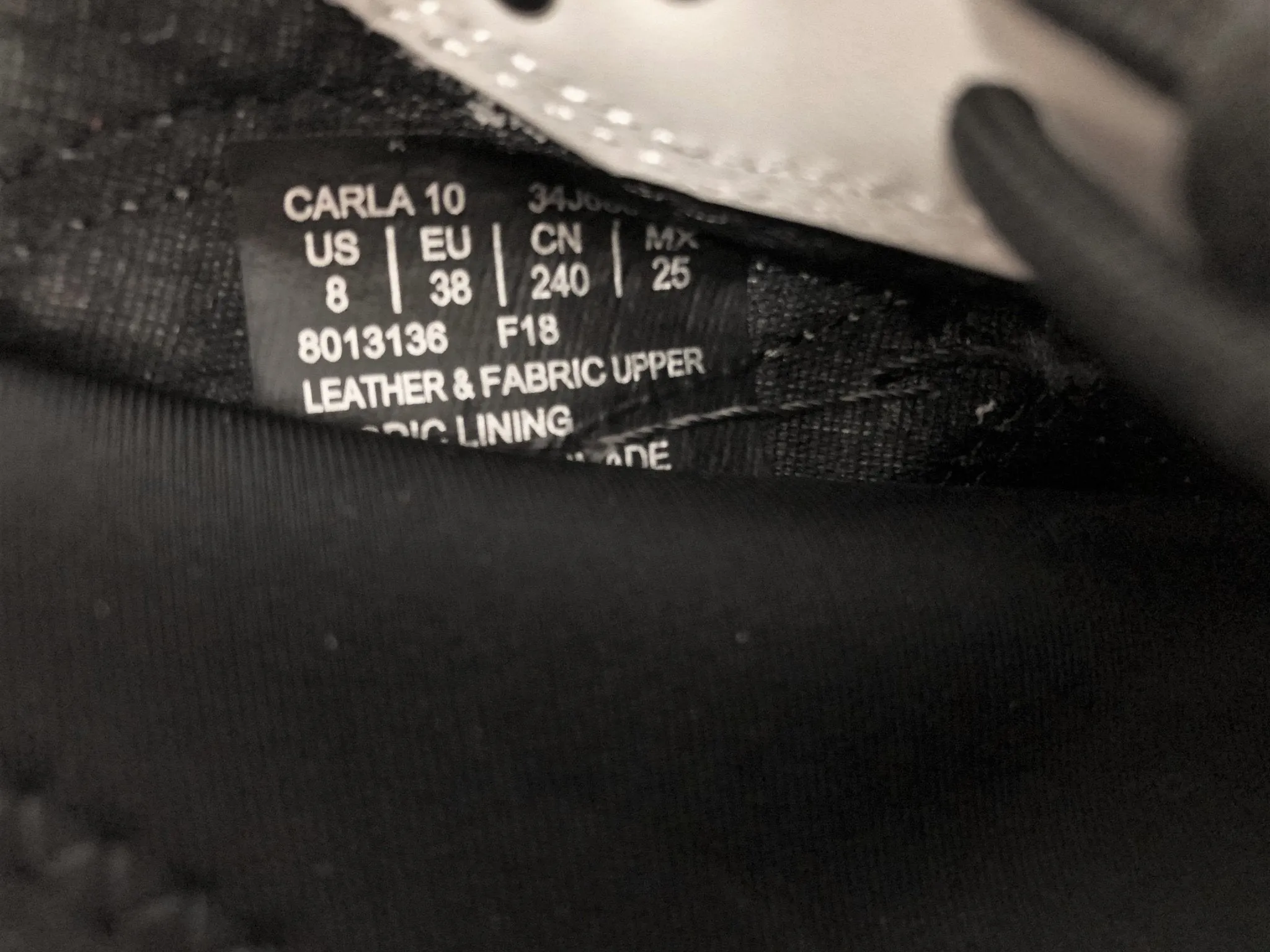 Calvin Klein 205W39NYC Carla Sneakers Carbone/Noir/Blanc Taille 8