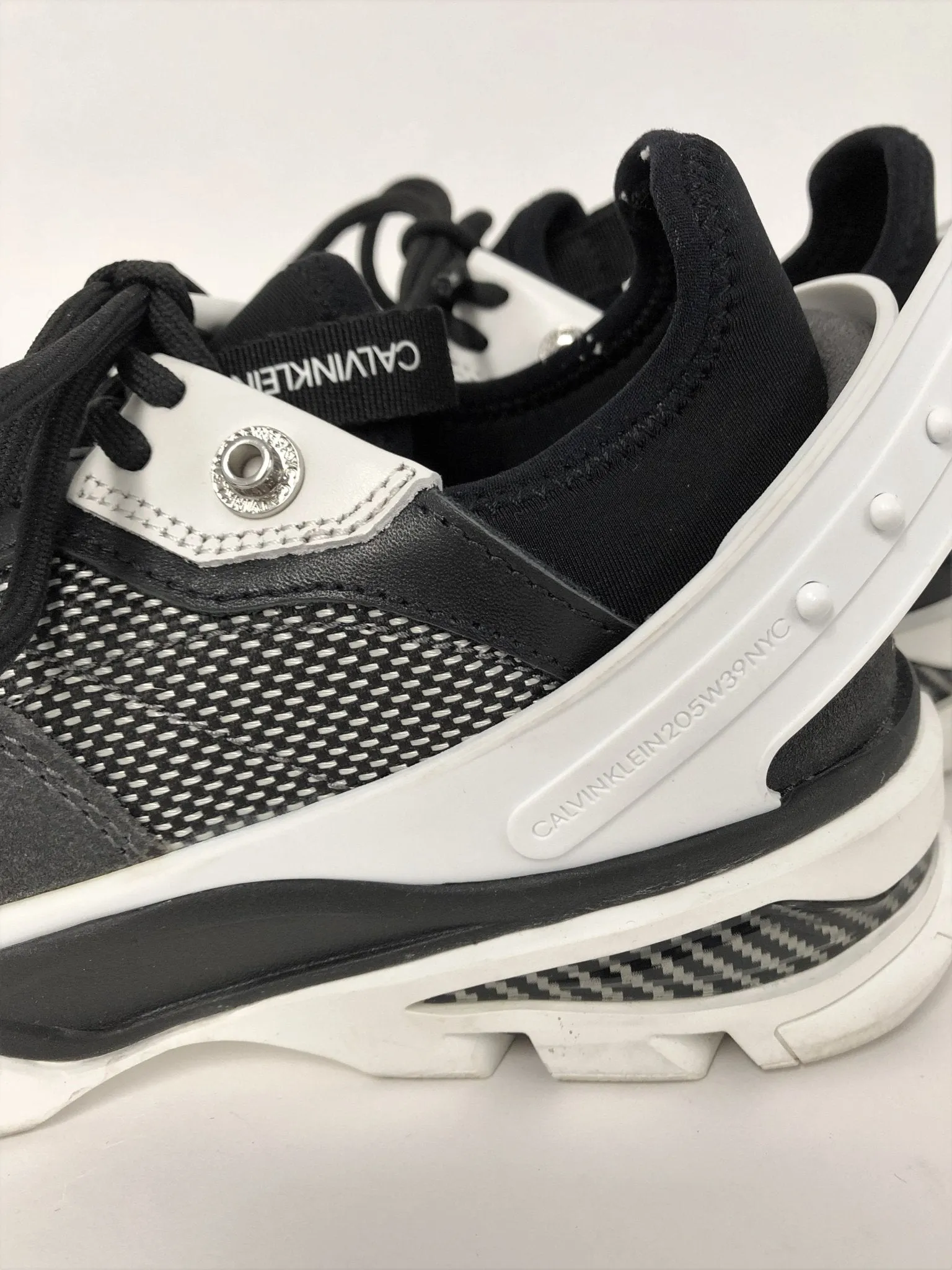 Calvin Klein 205W39NYC Carla Sneakers Carbone/Noir/Blanc Taille 8