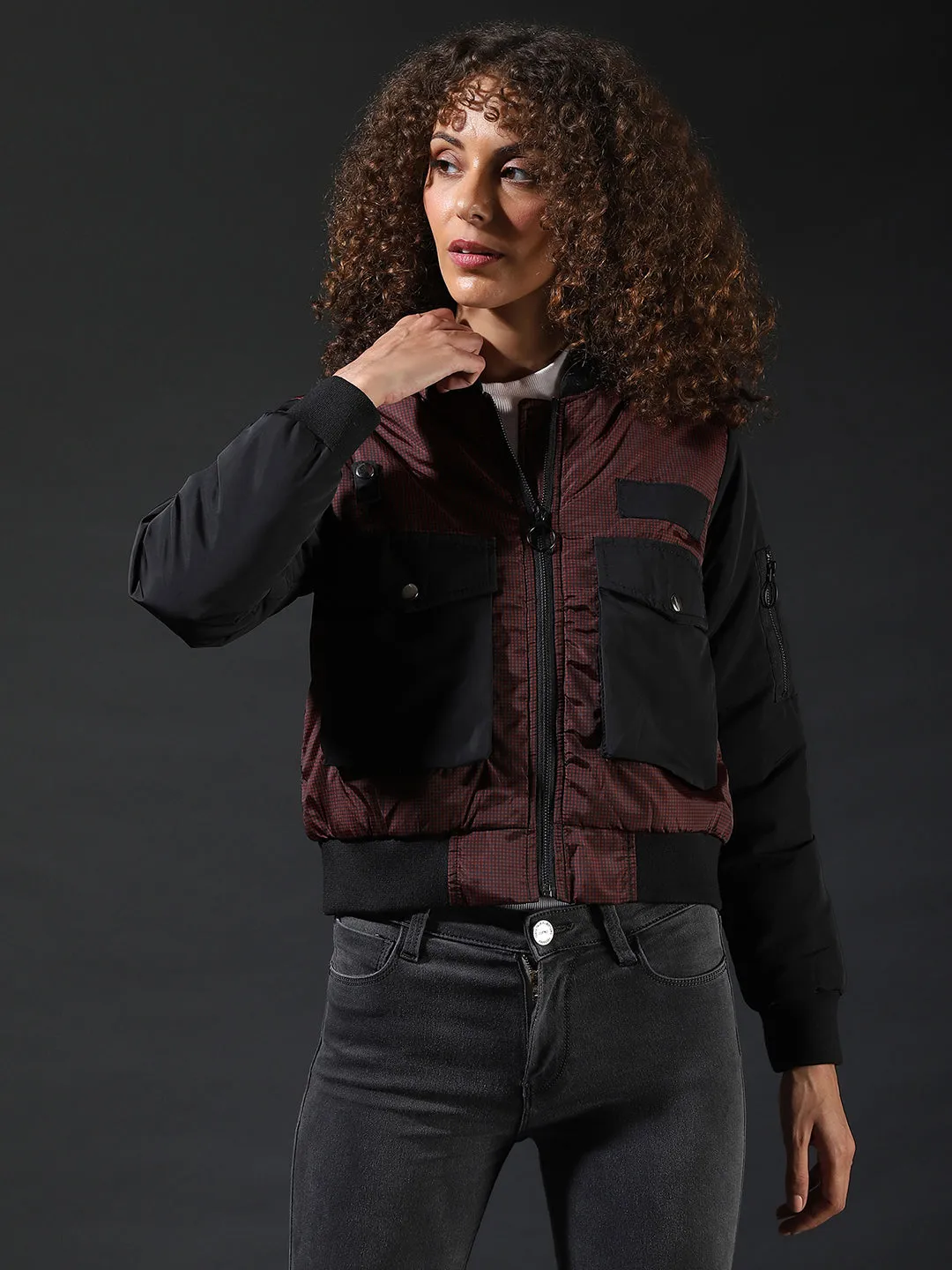 Veste bomber décontractée élégante à carreaux pour femmes Campus Sutra