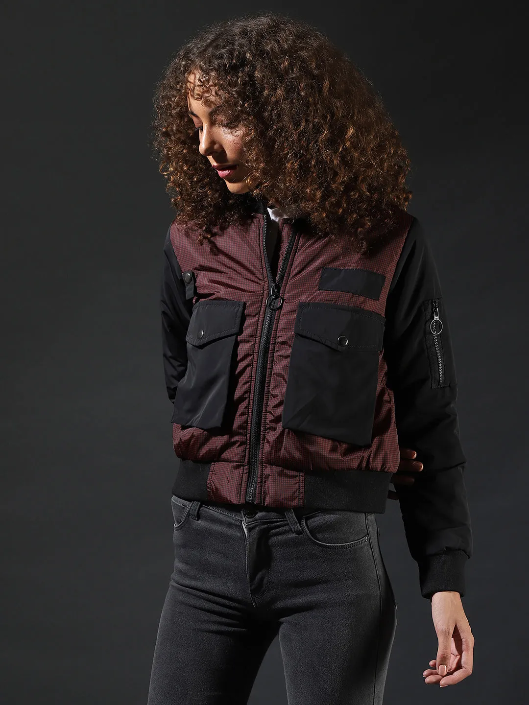 Veste bomber décontractée élégante à carreaux pour femmes Campus Sutra