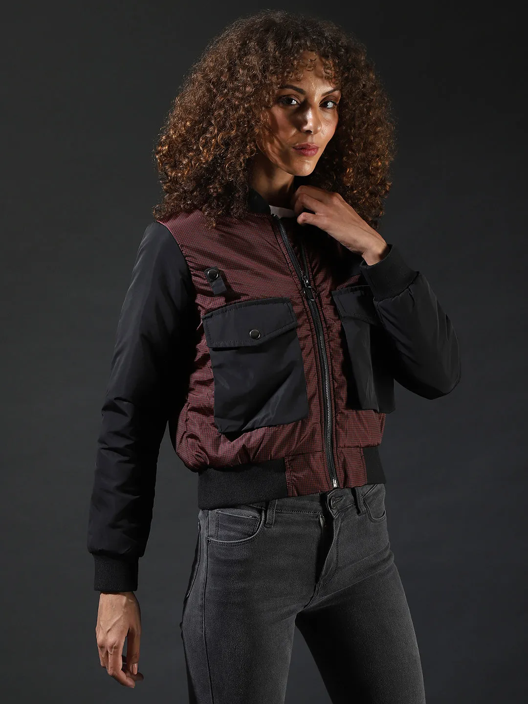 Veste bomber décontractée élégante à carreaux pour femmes Campus Sutra