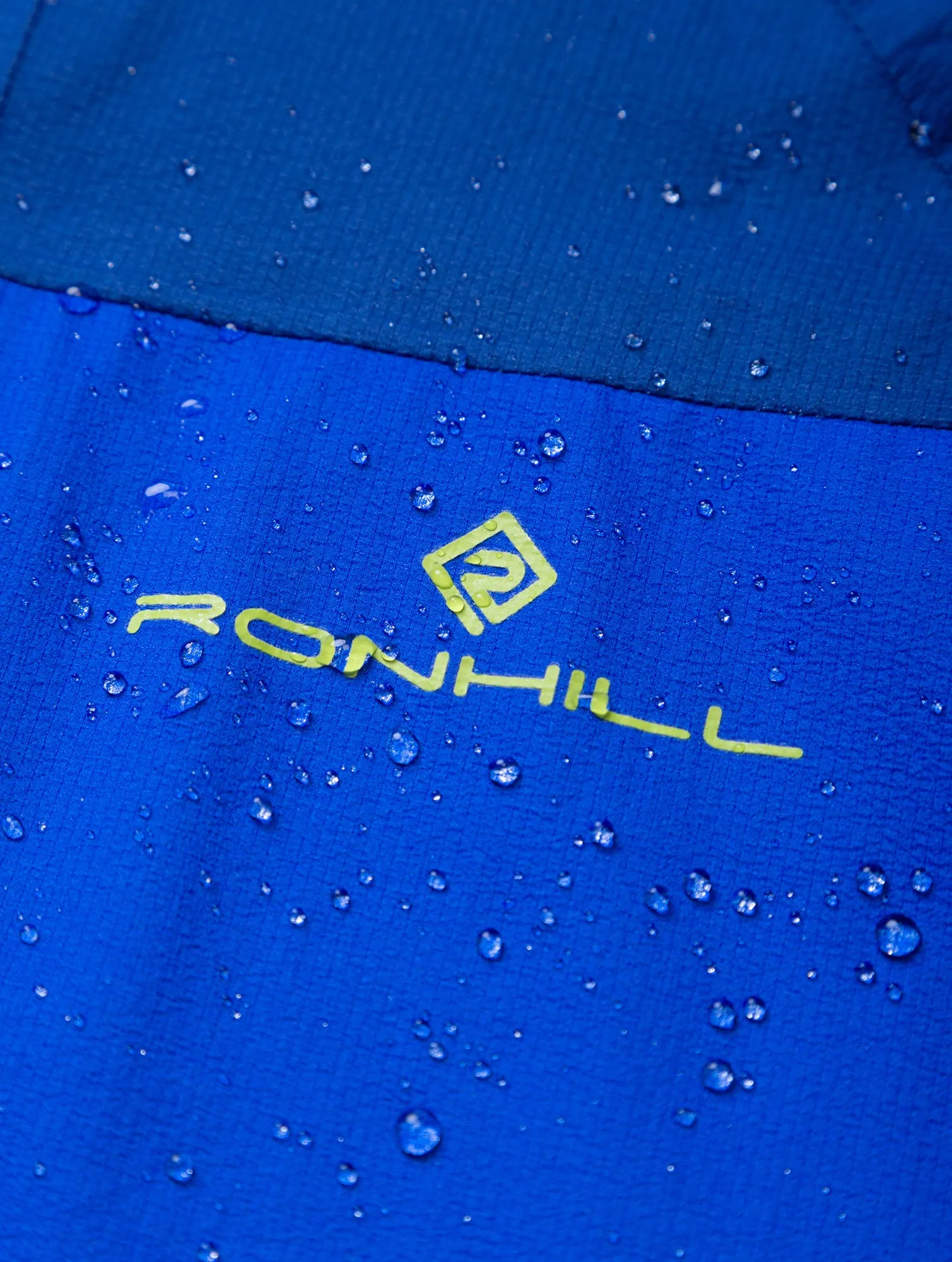 Vêtement Ronhill Homme Veste de course imperméable Ronhill Tech Fortify pour hommes - Bleu