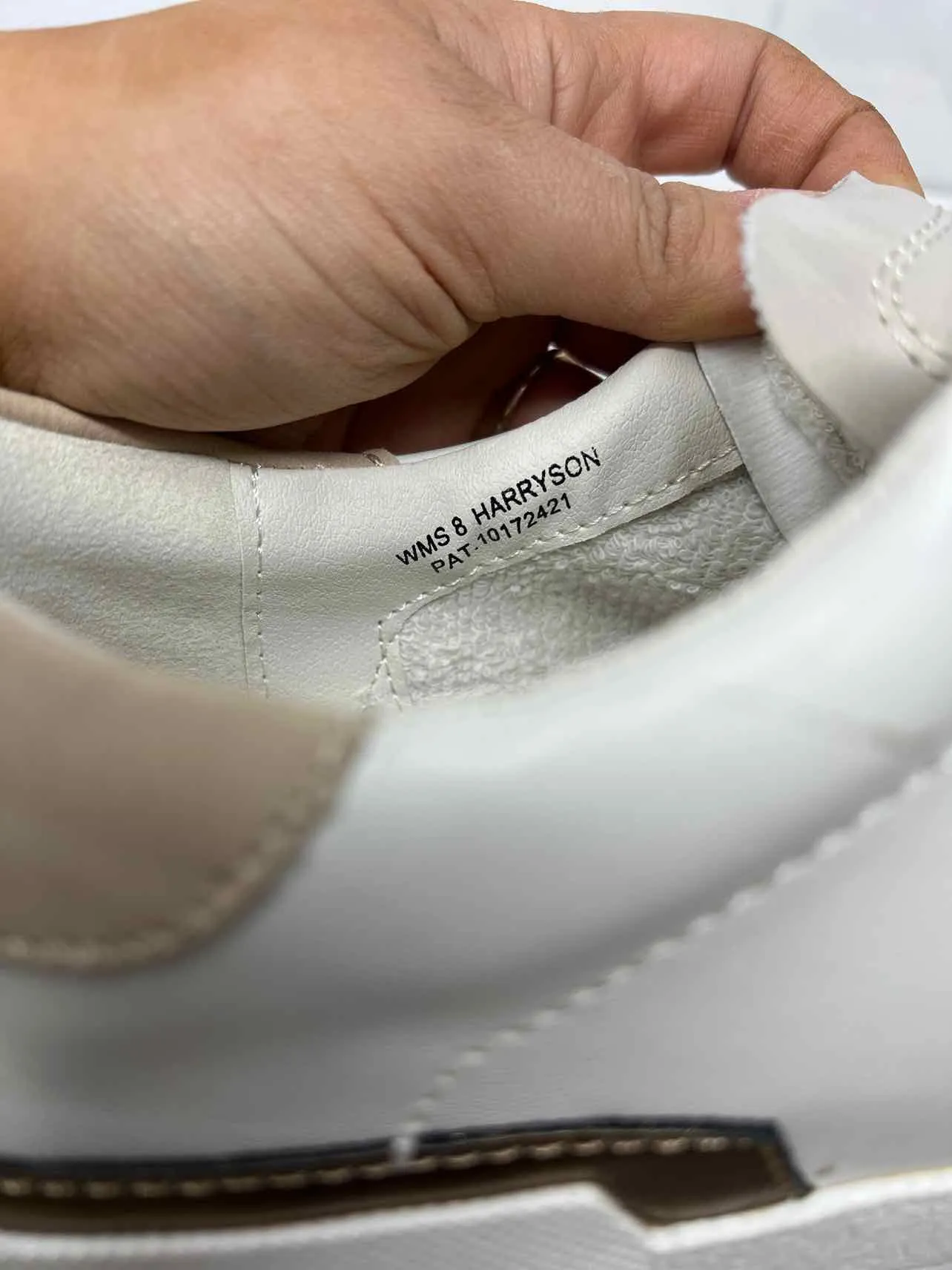 Dolce Vita Taille 8 Chaussures Sneakers Métalliques à Bloc de Couleurs Blanc/Brun/Doré