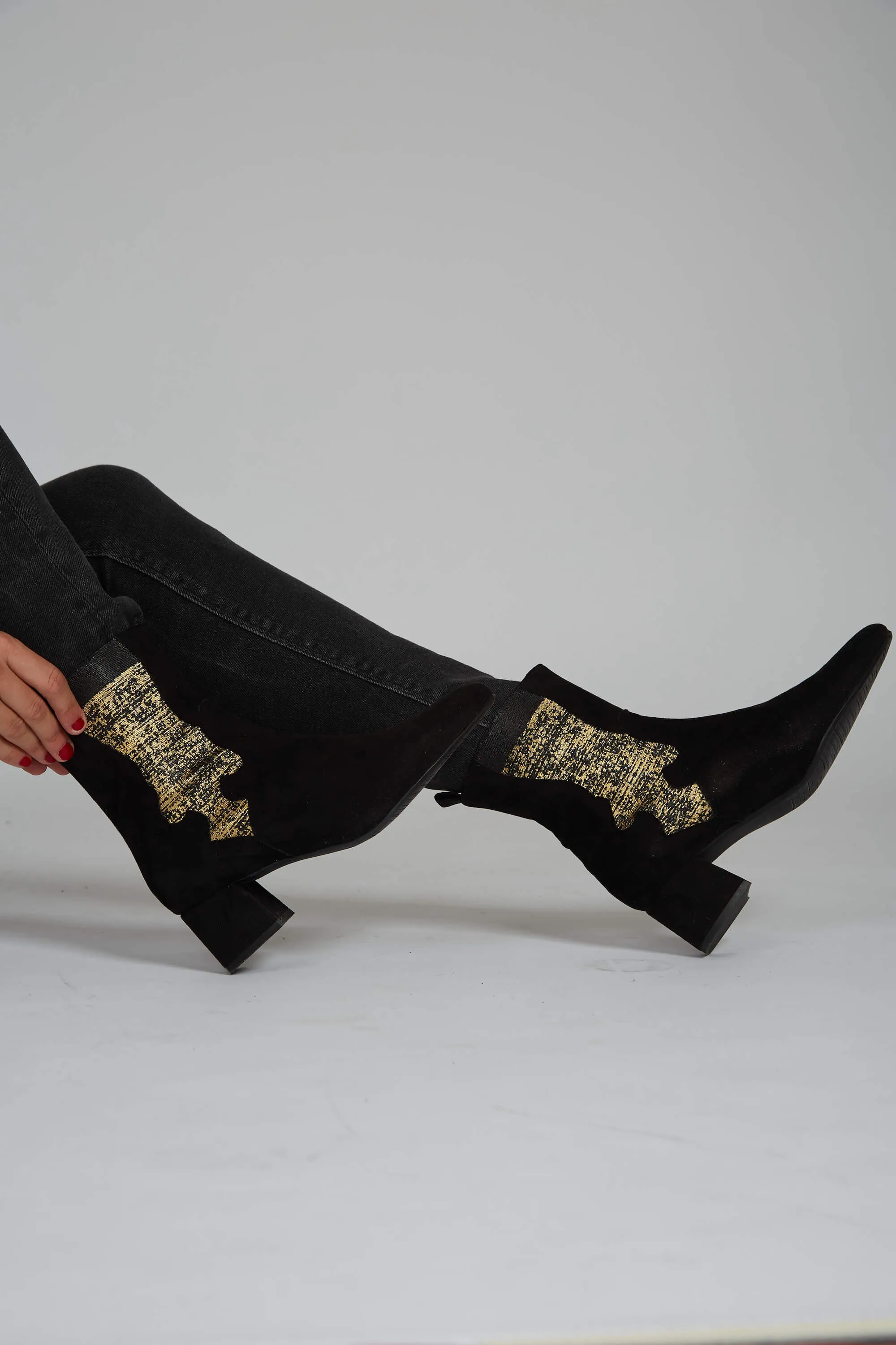Bottes vegan en suédine écolo | Noir & Or