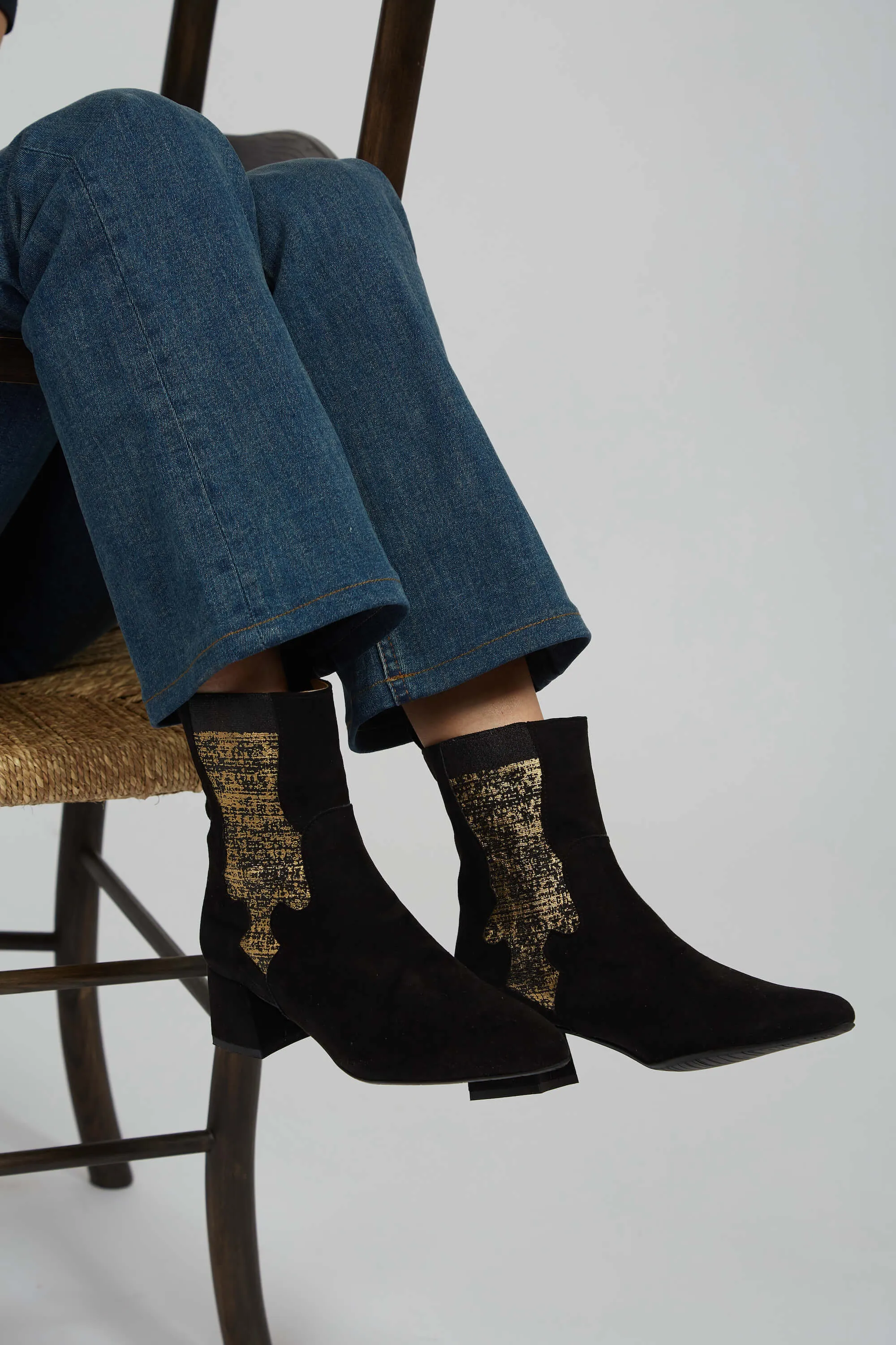 Bottes vegan en suédine écolo | Noir & Or