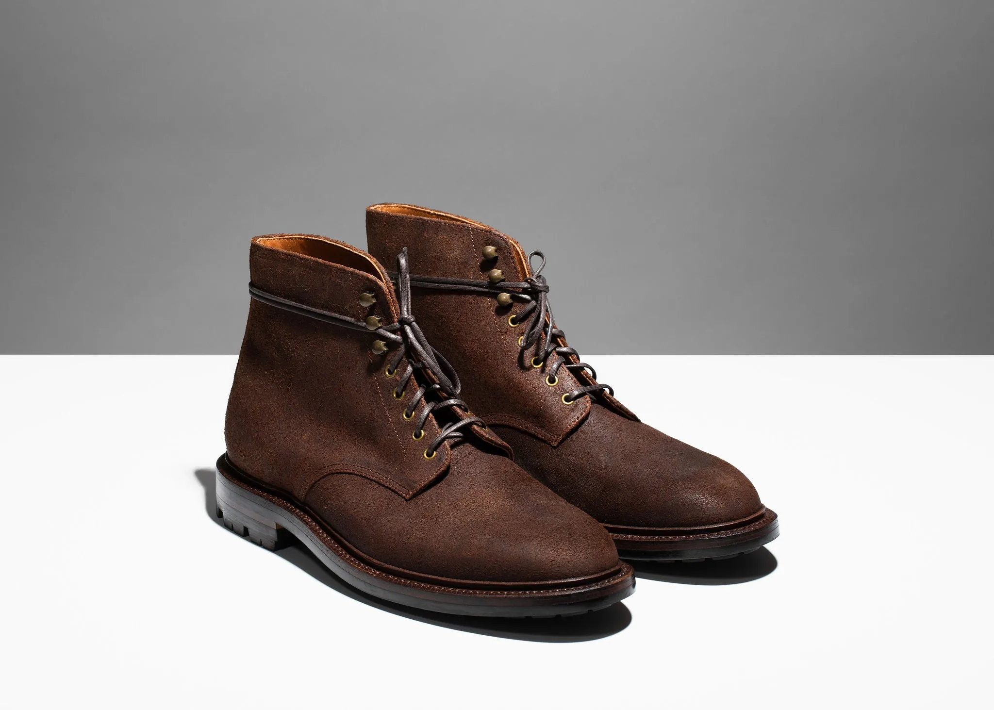 Edward Boot en chêne foncé finition roughout