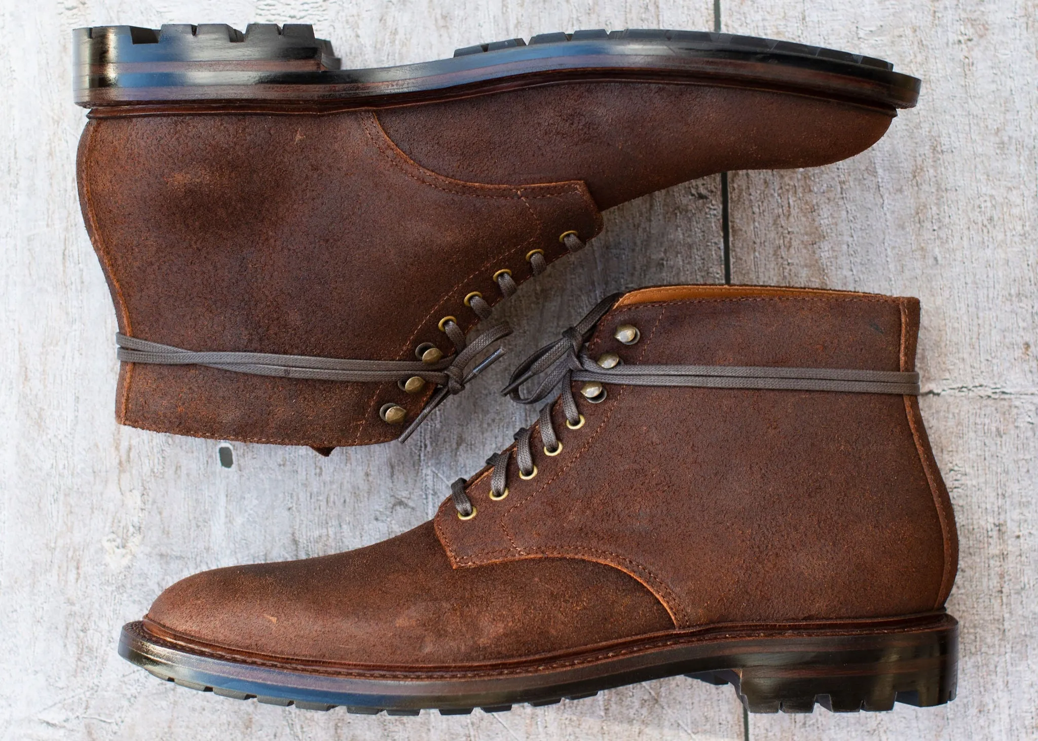 Edward Boot en chêne foncé finition roughout