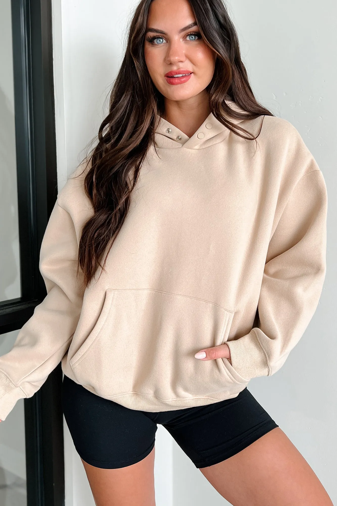 Pull à capuche confortable avec boutons-pression (Taupe)