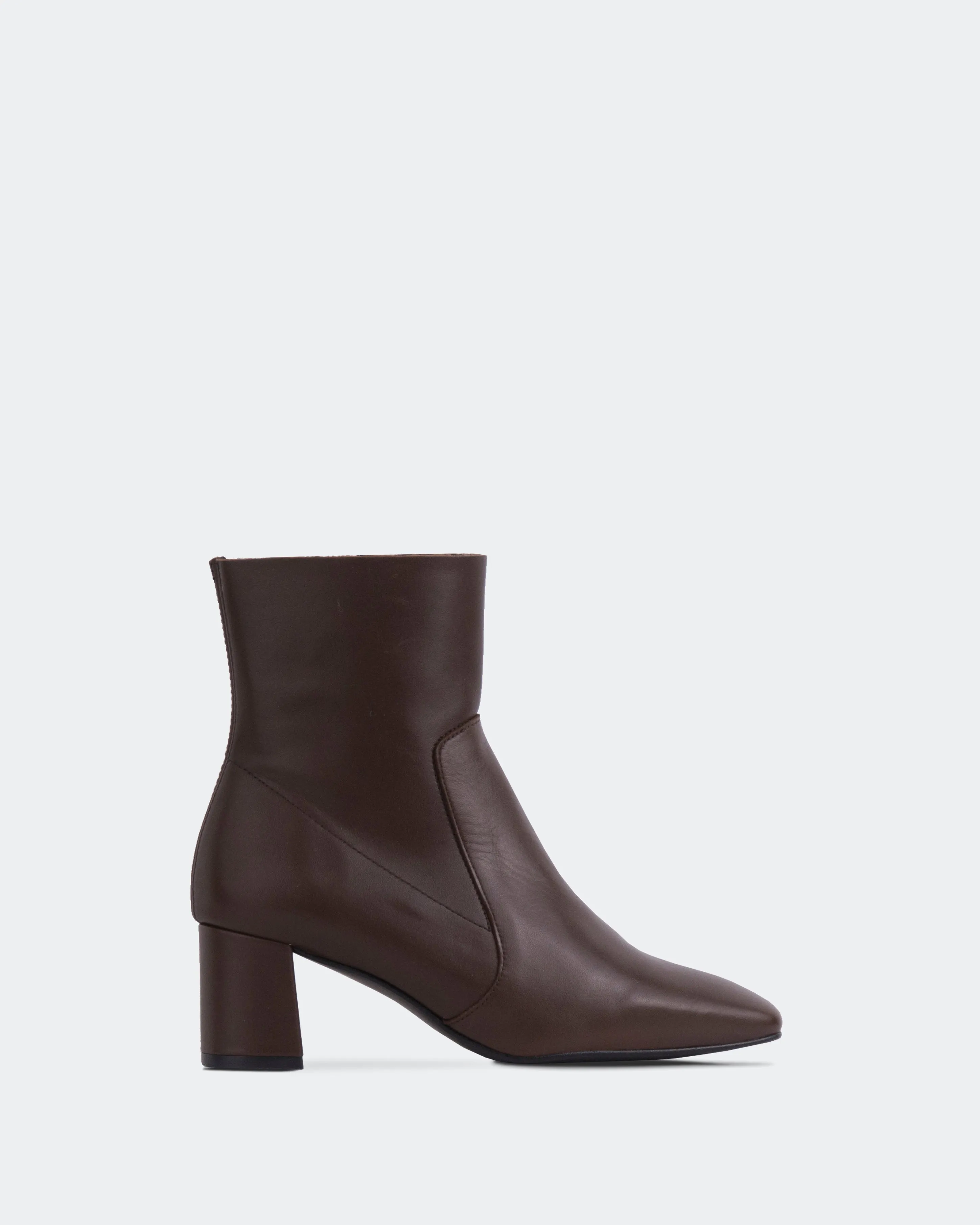 Gillian Brown Cuir