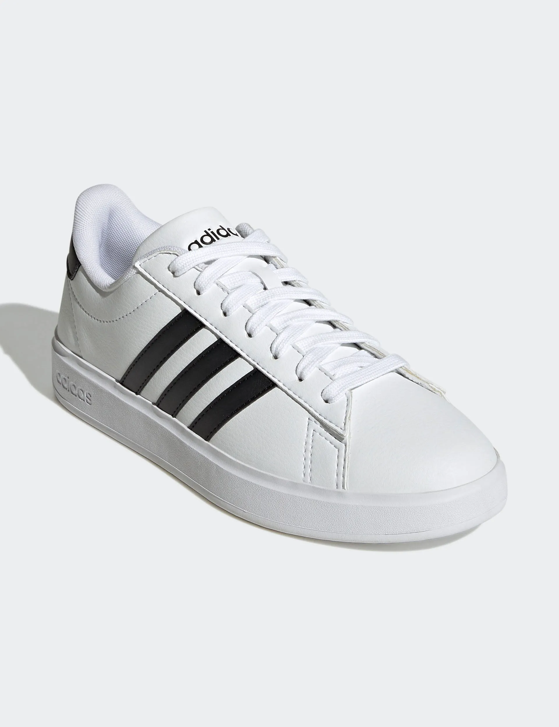 Grand Court Cloudfoam Chaussures de Style de Vie Confortables pour la Cour - Blanc Nuage/Noir de Base