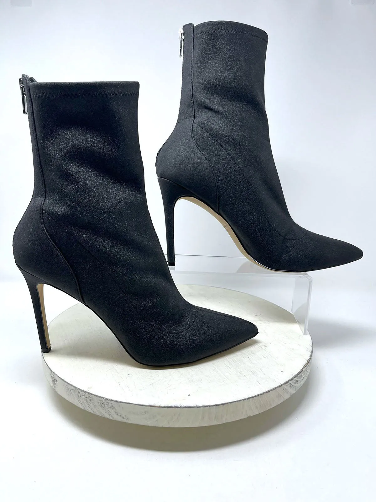 Bottes scintillantes noires taille 10 Jewel By Badgley Mischka