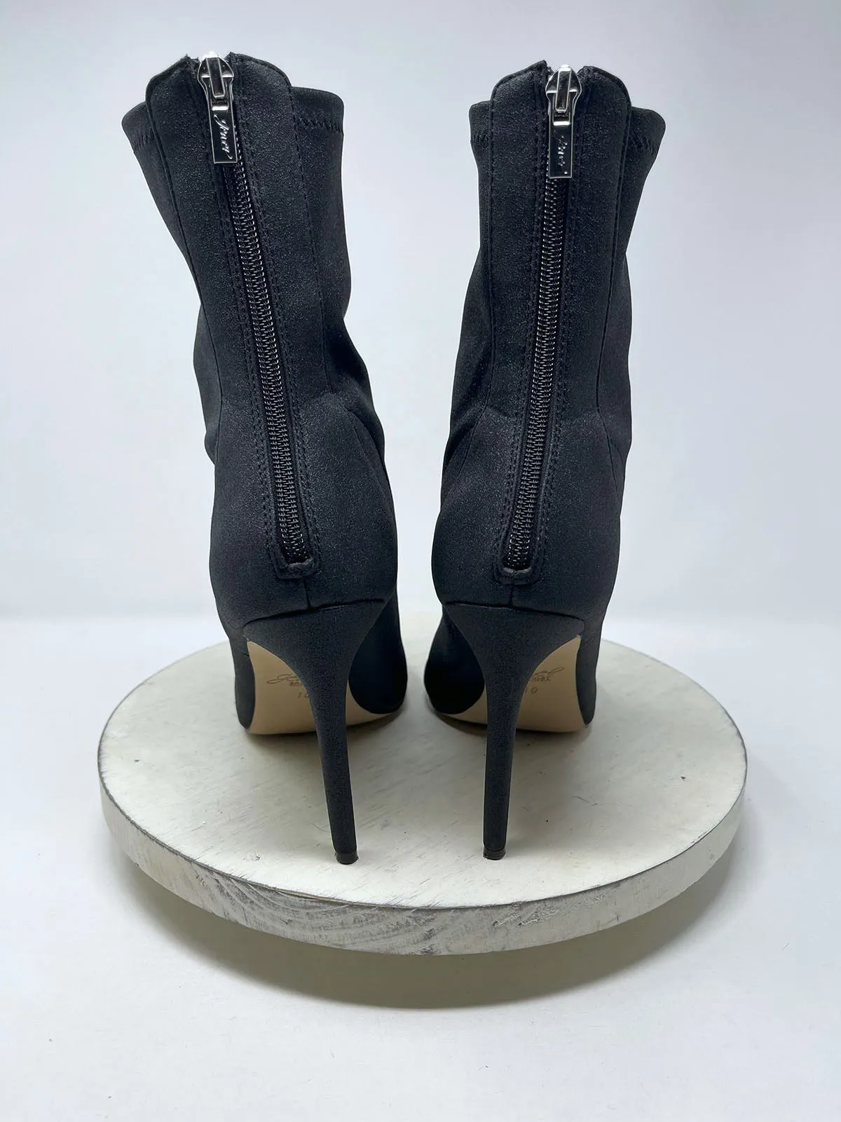 Bottes scintillantes noires taille 10 Jewel By Badgley Mischka
