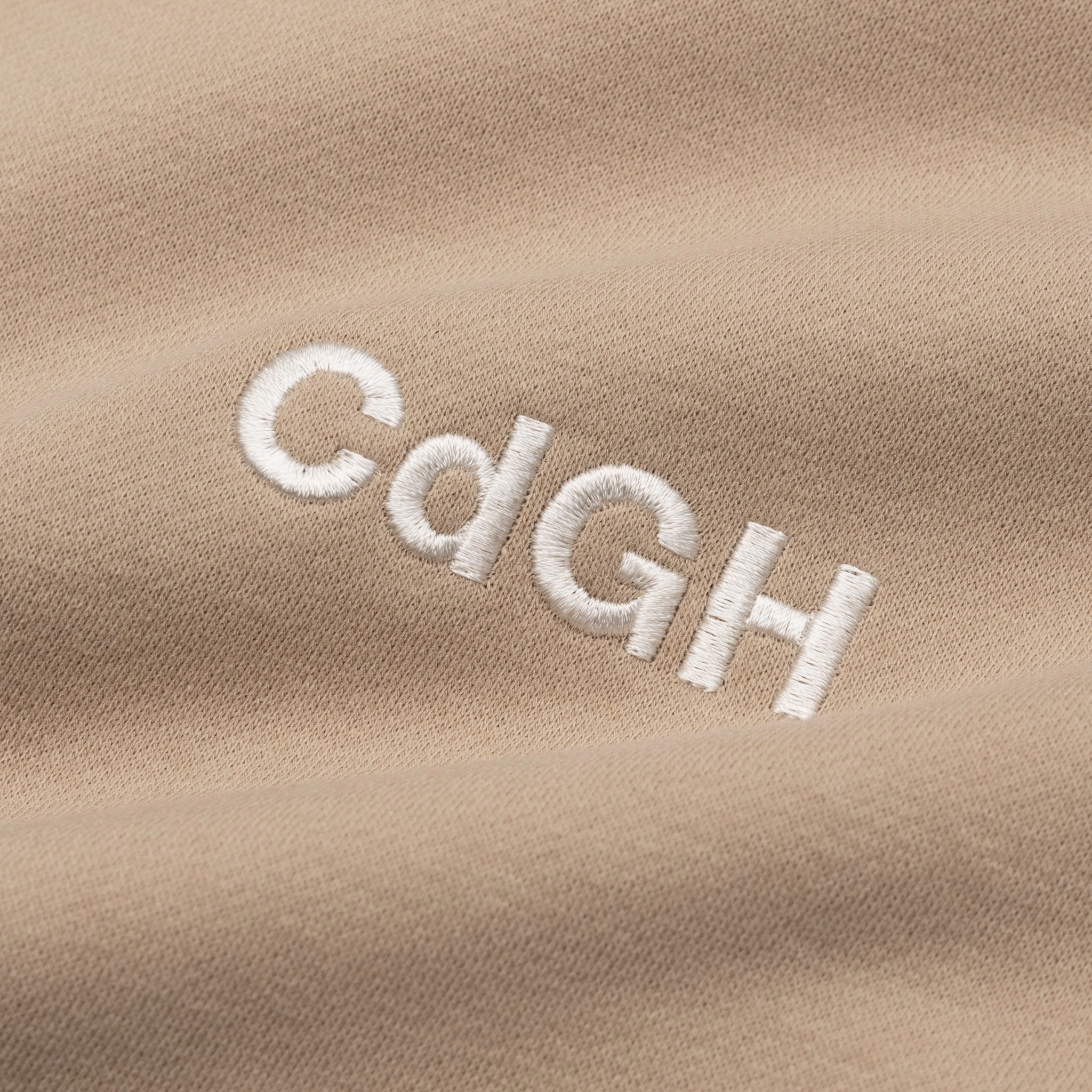 PULL-OVER À CAPUCHE AVEC LOGO