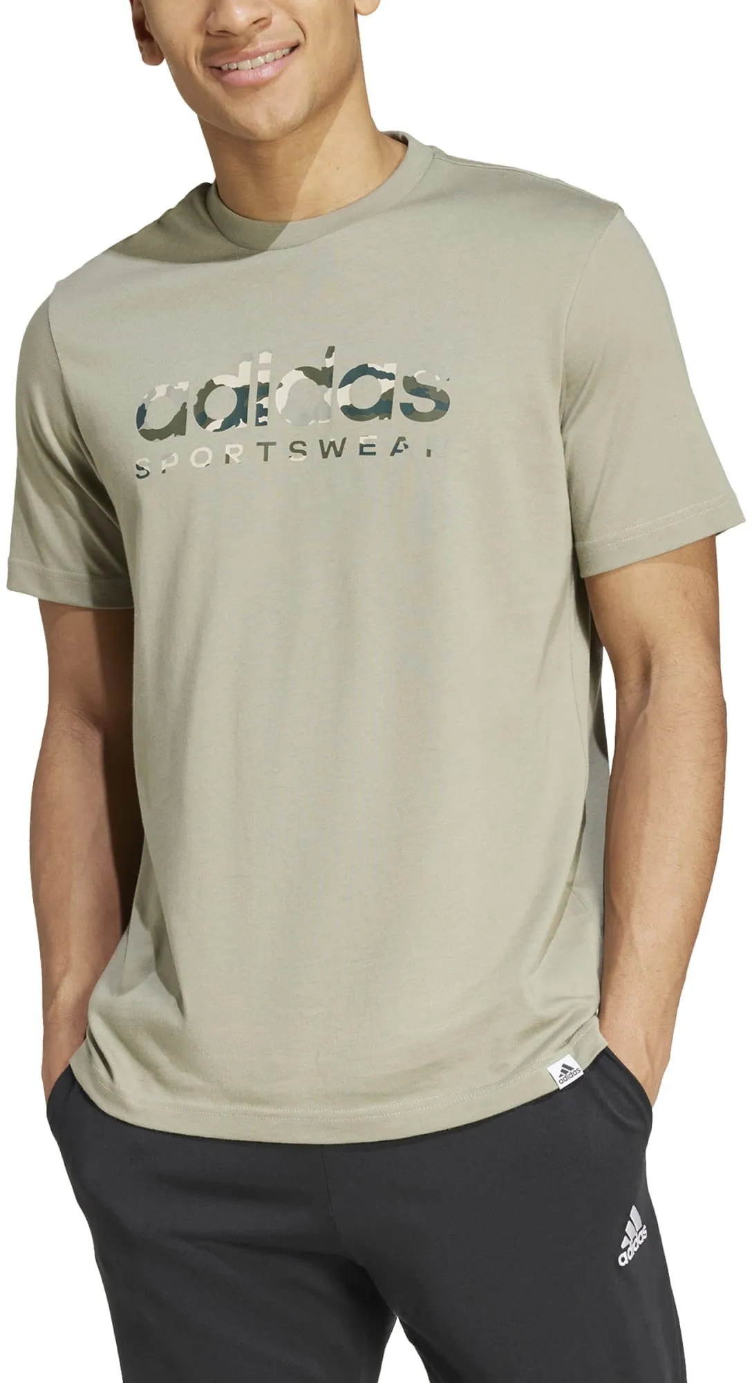 T-shirt graphique linéaire camouflage pour hommes