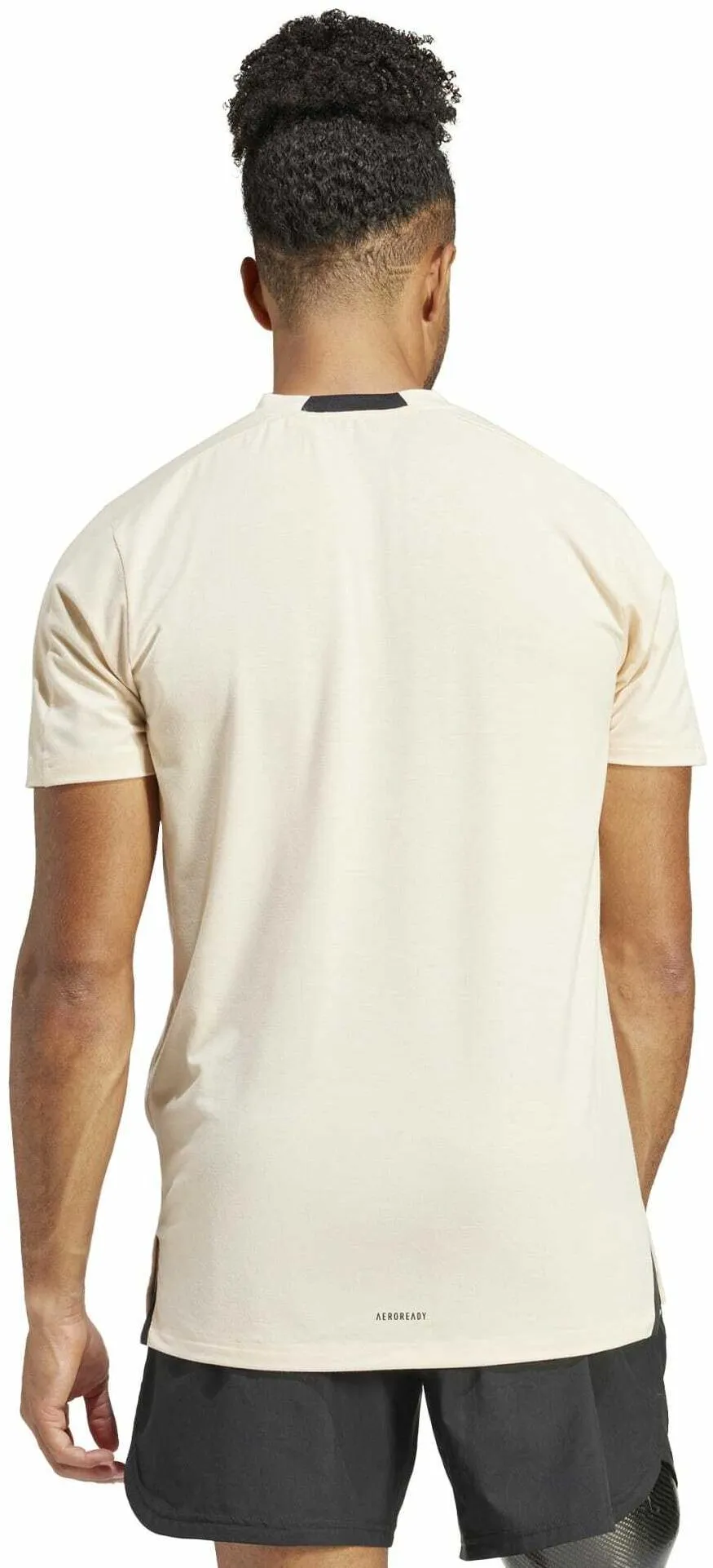 T-shirt d'entraînement conçu pour homme