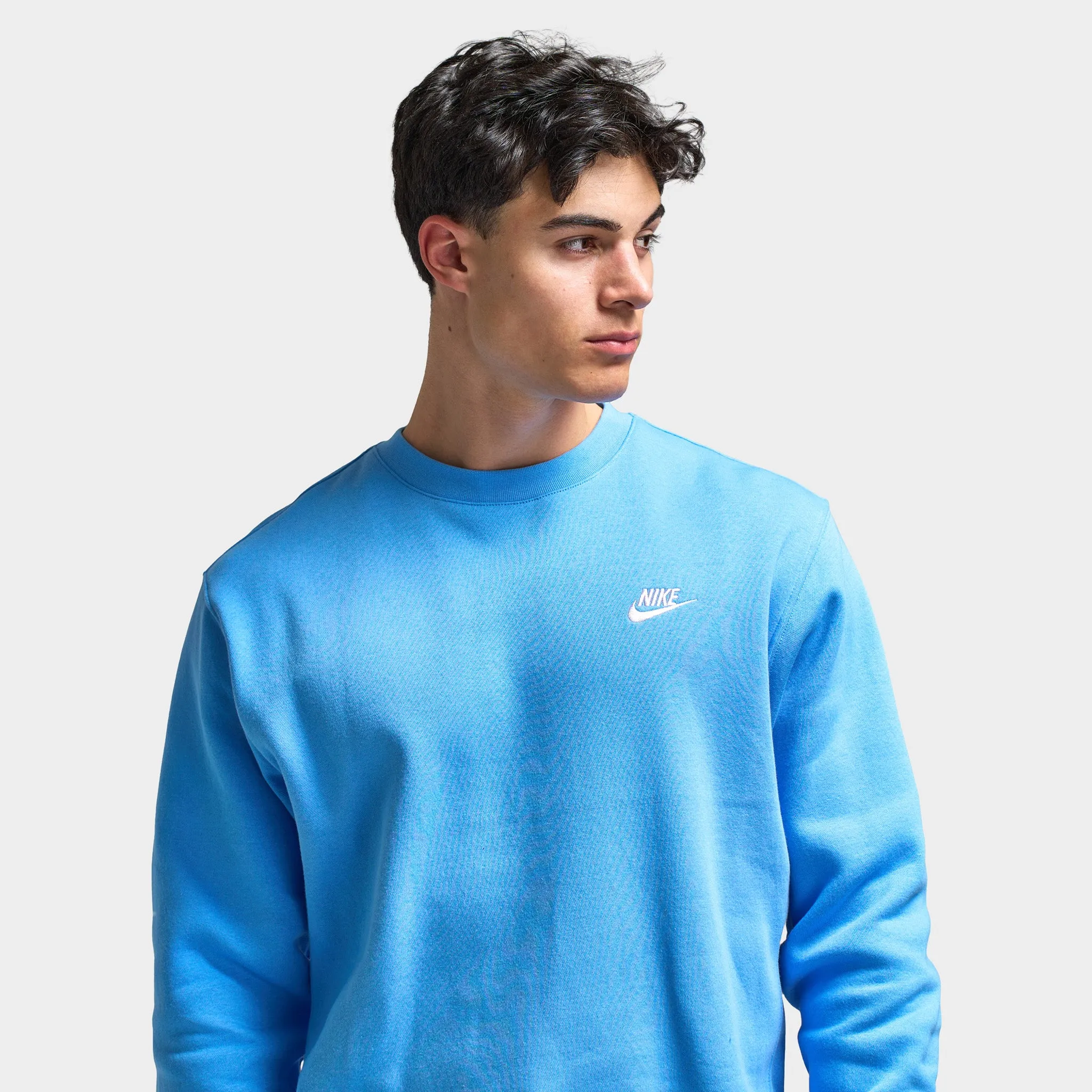 Nike Sportswear Club pour Hommes - Col Ras du Cou Bleu Universitaire / Blanc