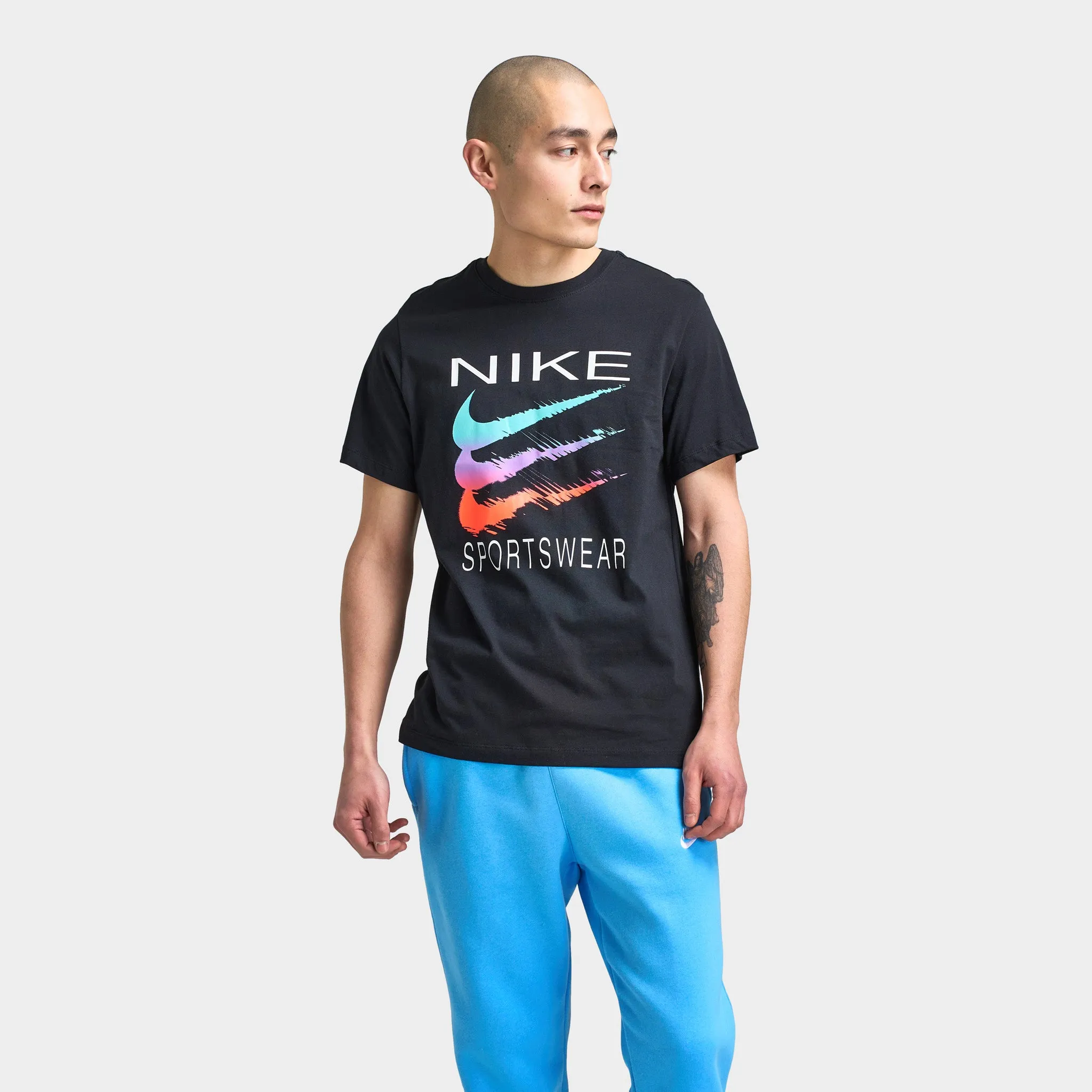 T-shirt Nike Sportswear avec Swoosh pour Homme / Noir