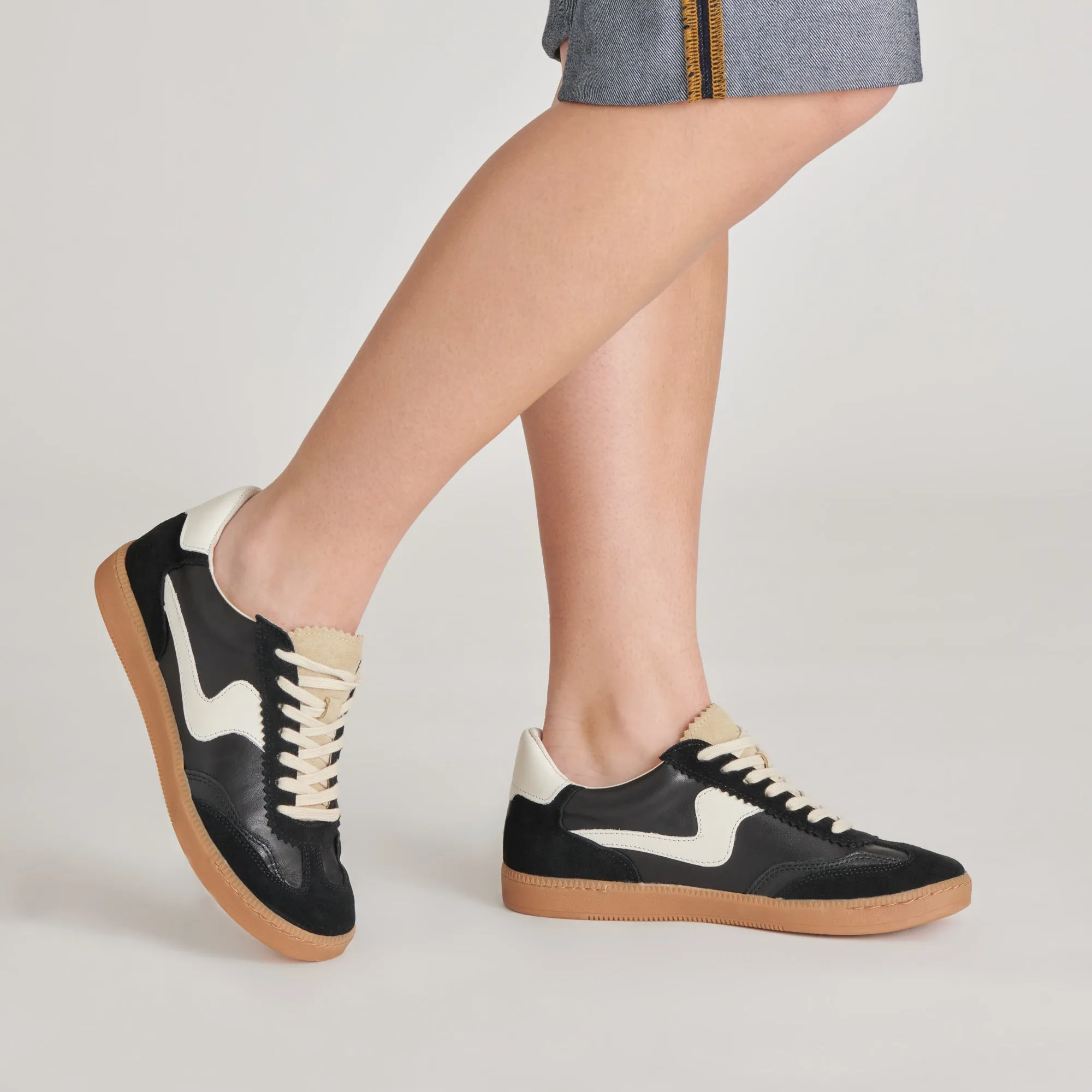 SNEAKERS NOTICE EN DAIM NOIR