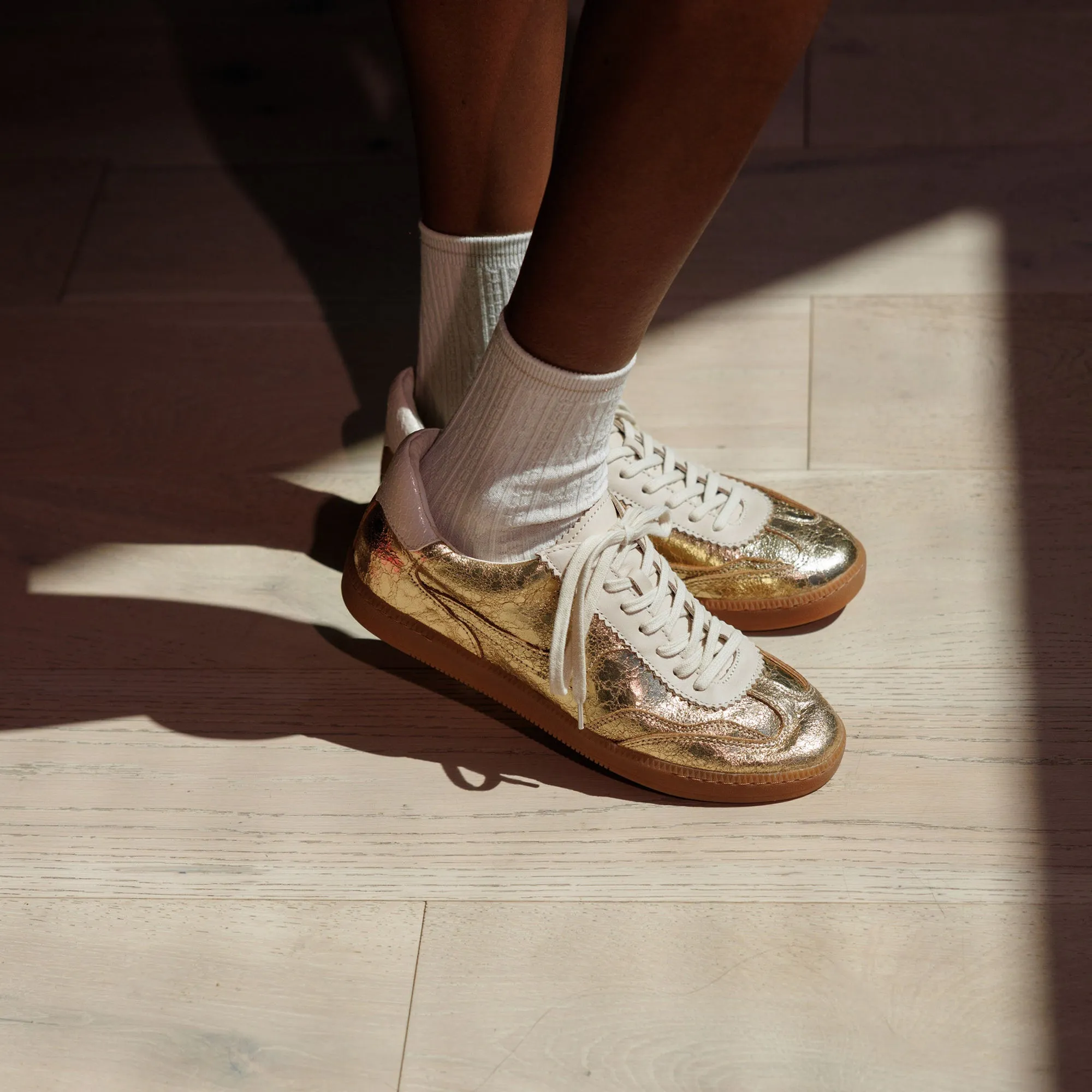 SNEAKERS NOTICE EN CUIR VIEILLI OR