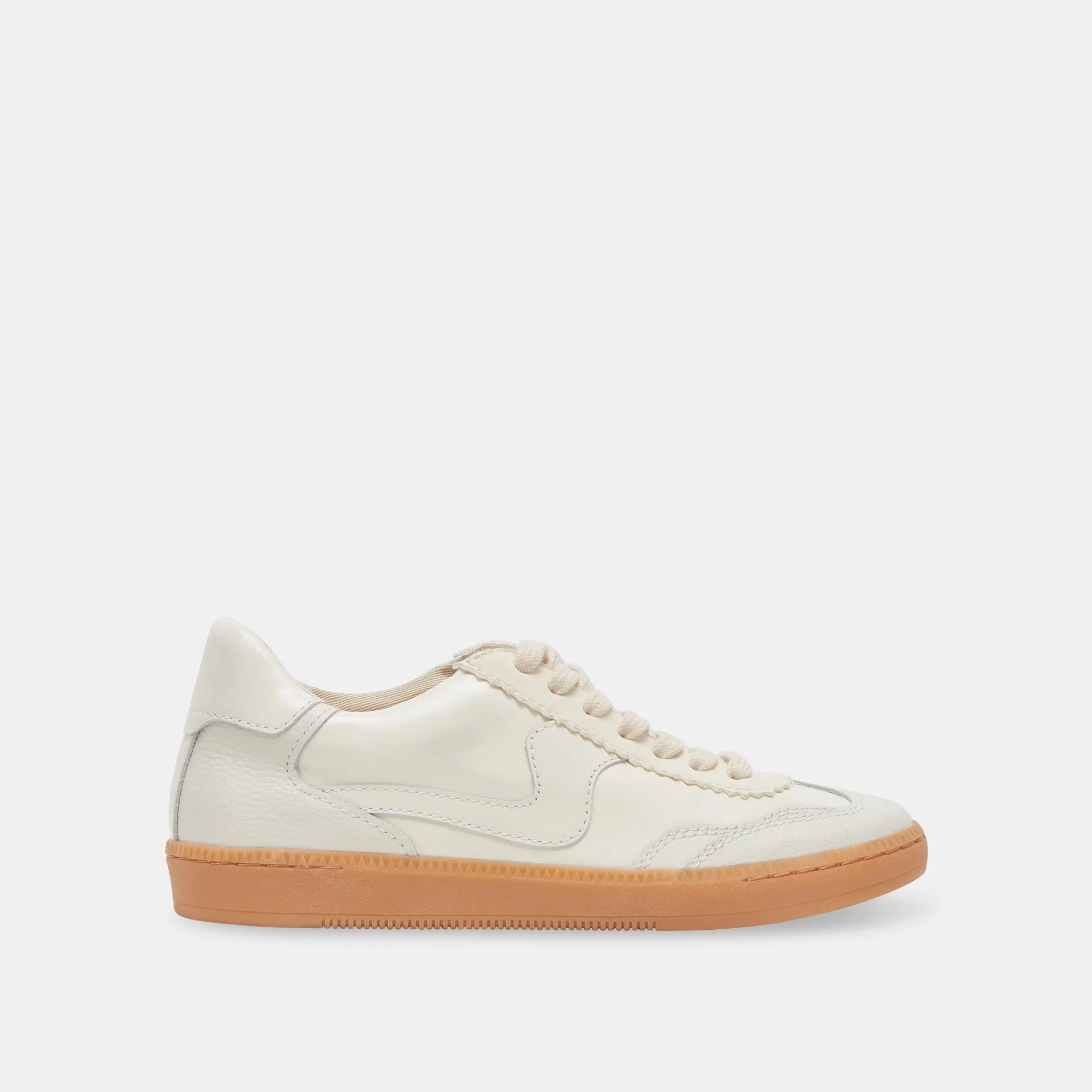 LOT DE SNEAKERS NOTICE BLANCHES   CHARME PERLE