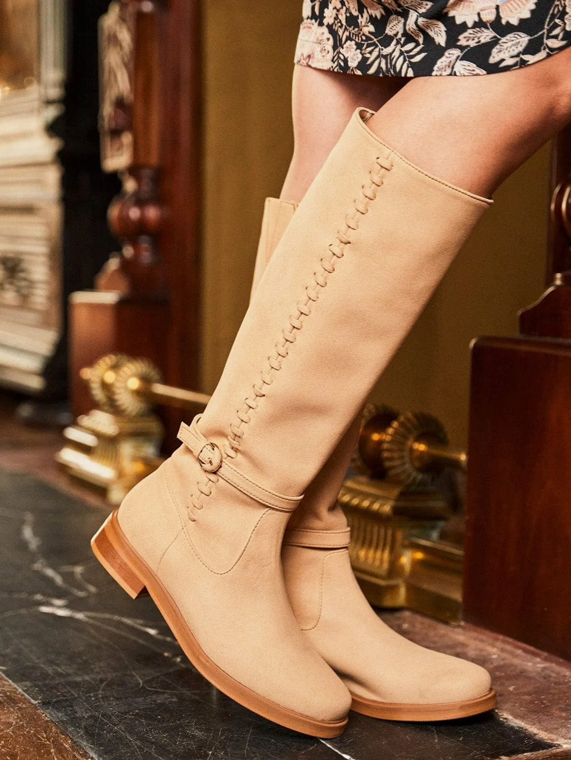 Bottes genou en daim végan Panacea | Café latte