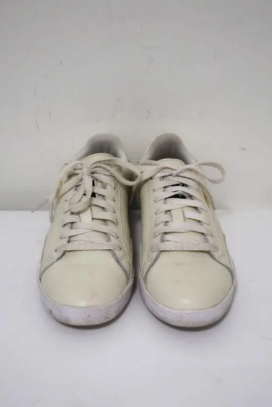 Puma Match Lo Sneakers en cuir crème avec détails en vernis taille 7.5