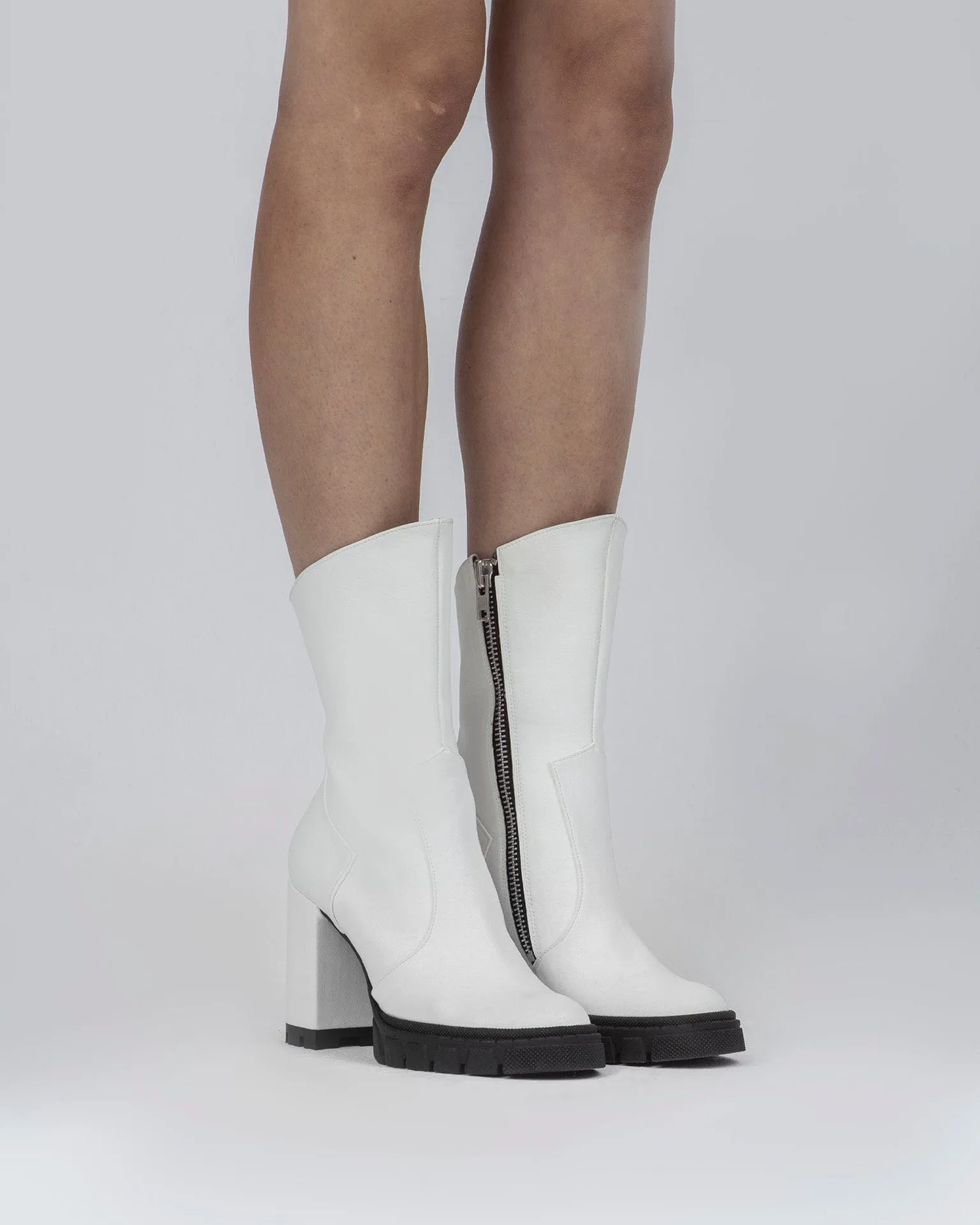 Bottes cheville en similicuir végane grape pour femme Ritual | Blanc