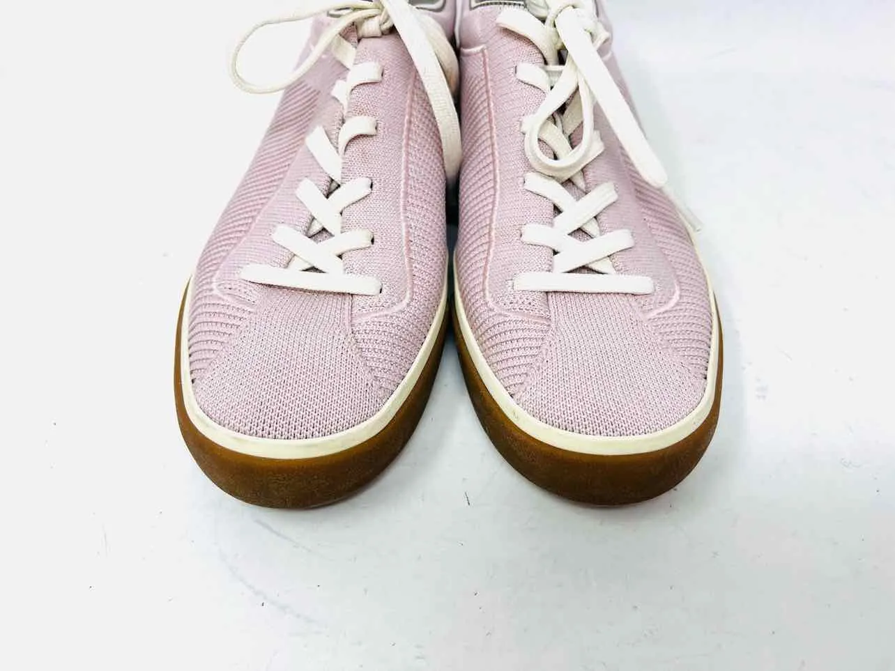 Chaussures de sport tricotées Rothy's taille 8 avec lacets blush/blanc