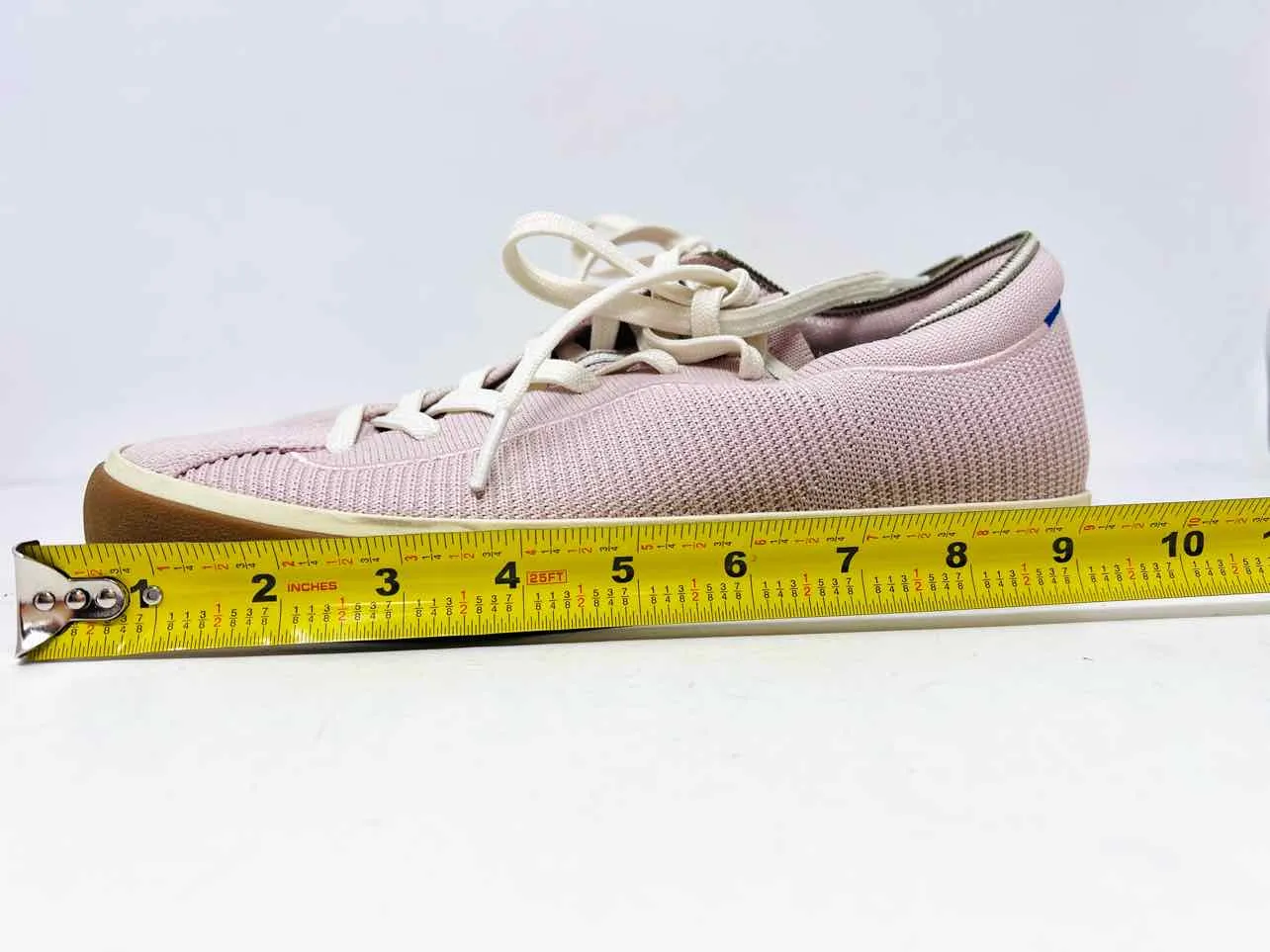 Chaussures de sport tricotées Rothy's taille 8 avec lacets blush/blanc