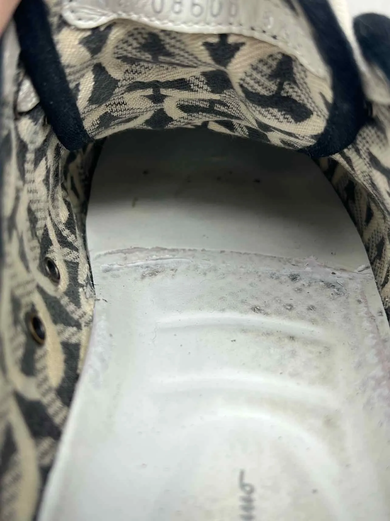 Salvatore Ferragamo Taille 8.5 Beige/Noir Lacets Signature Chaussures Sneakers Telles Quelles