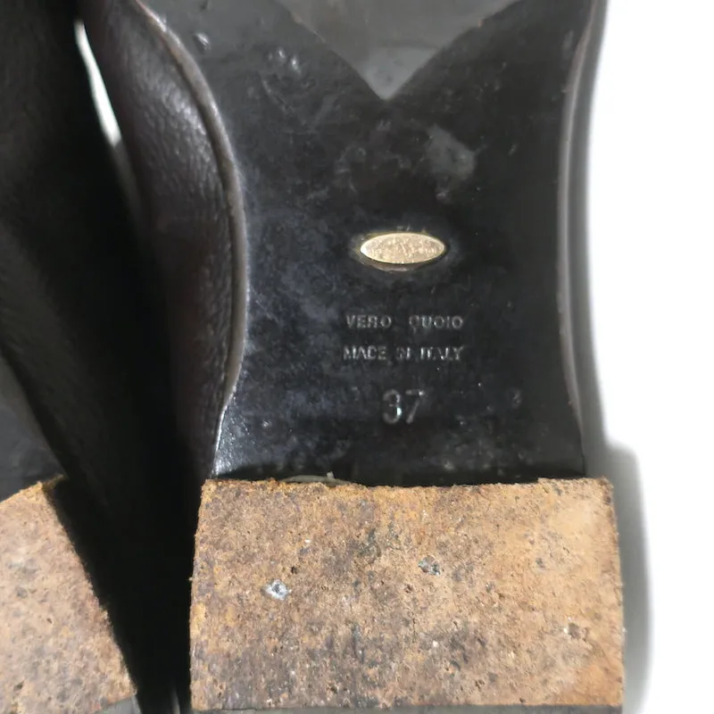 Bottes plates Sergio Rossi montantes en cuir grainé marron foncé taille 37