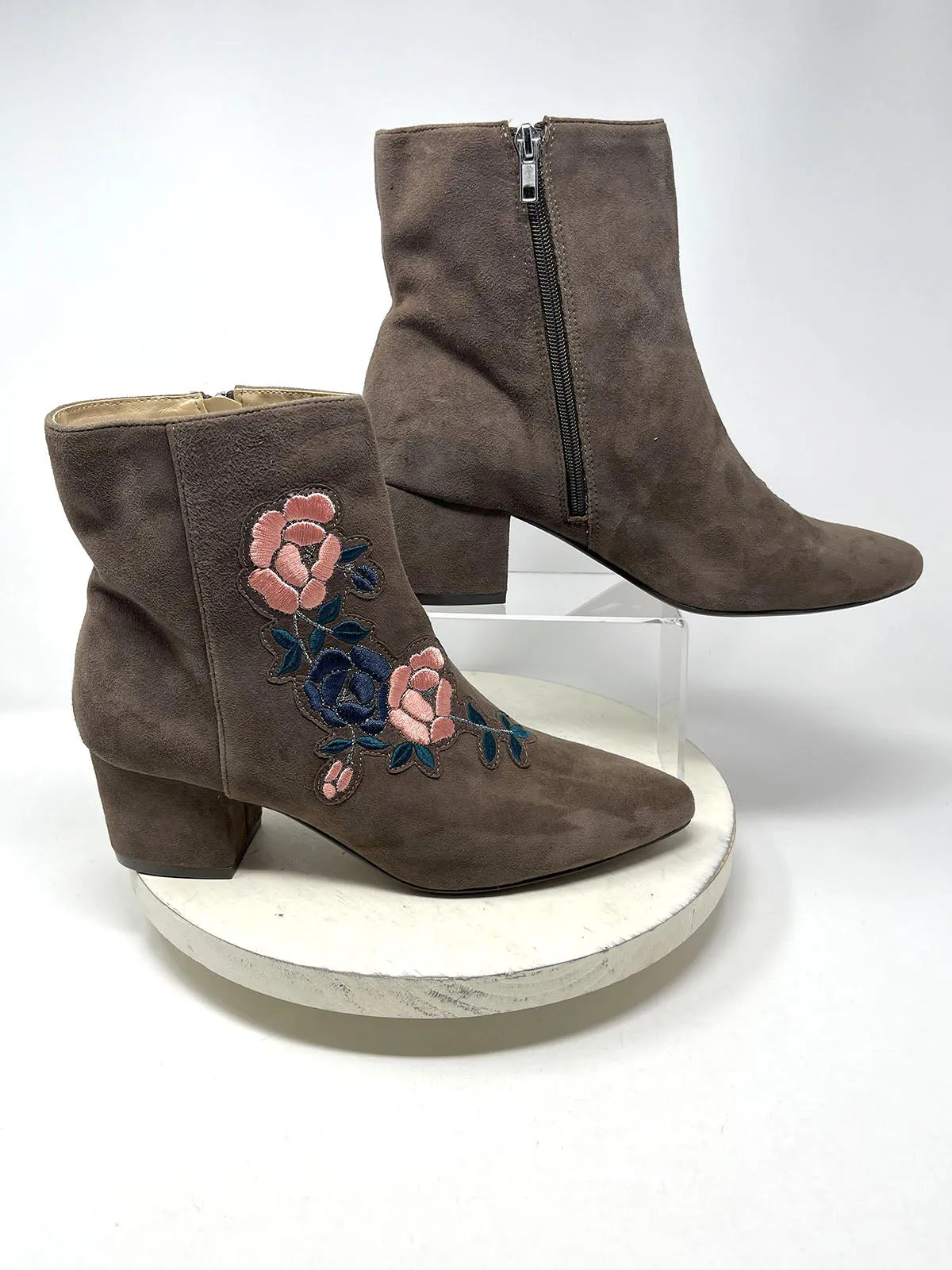 Bottes Steven par S.M. Taille 11 Broderie florale marron clair NWOB
