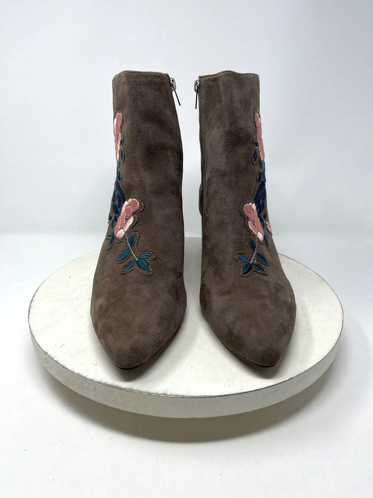 Bottes Steven par S.M. Taille 11 Broderie florale marron clair NWOB