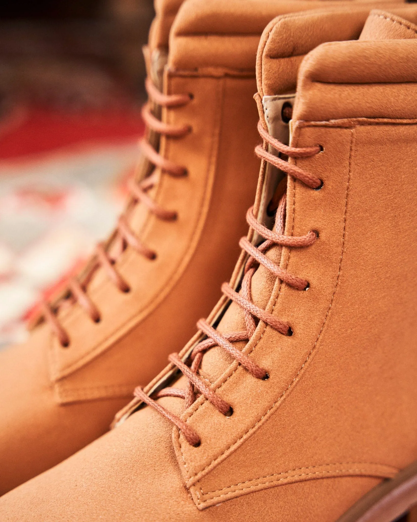 Bottes de combat en daim végan Suspicion | Caramel