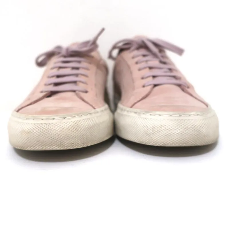 Baskets basses Achilles pour femme par Common Projects en daim perforé rose taille 38