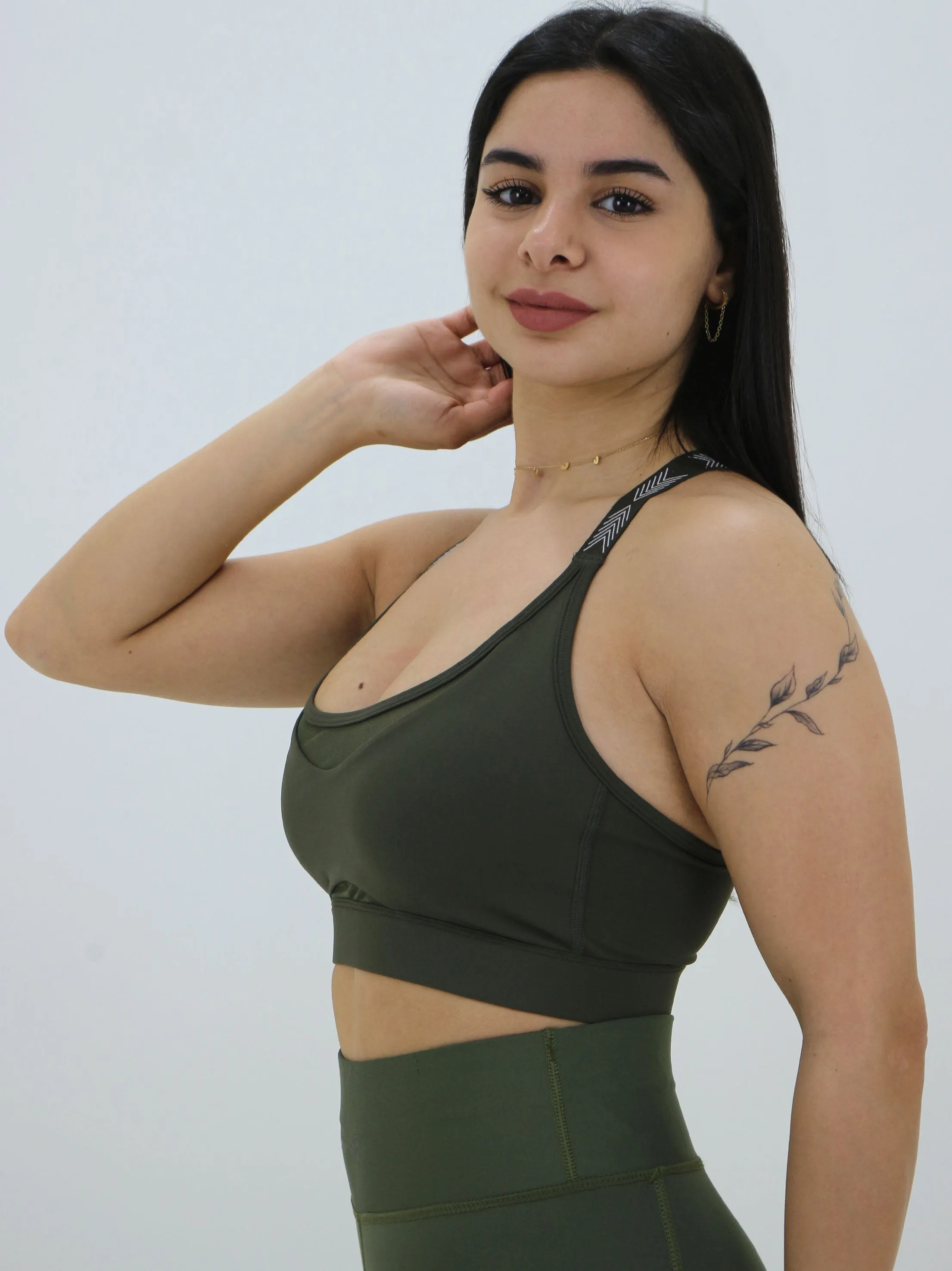 Soutien-gorge de sport en maille croisée pour femmes, Olive