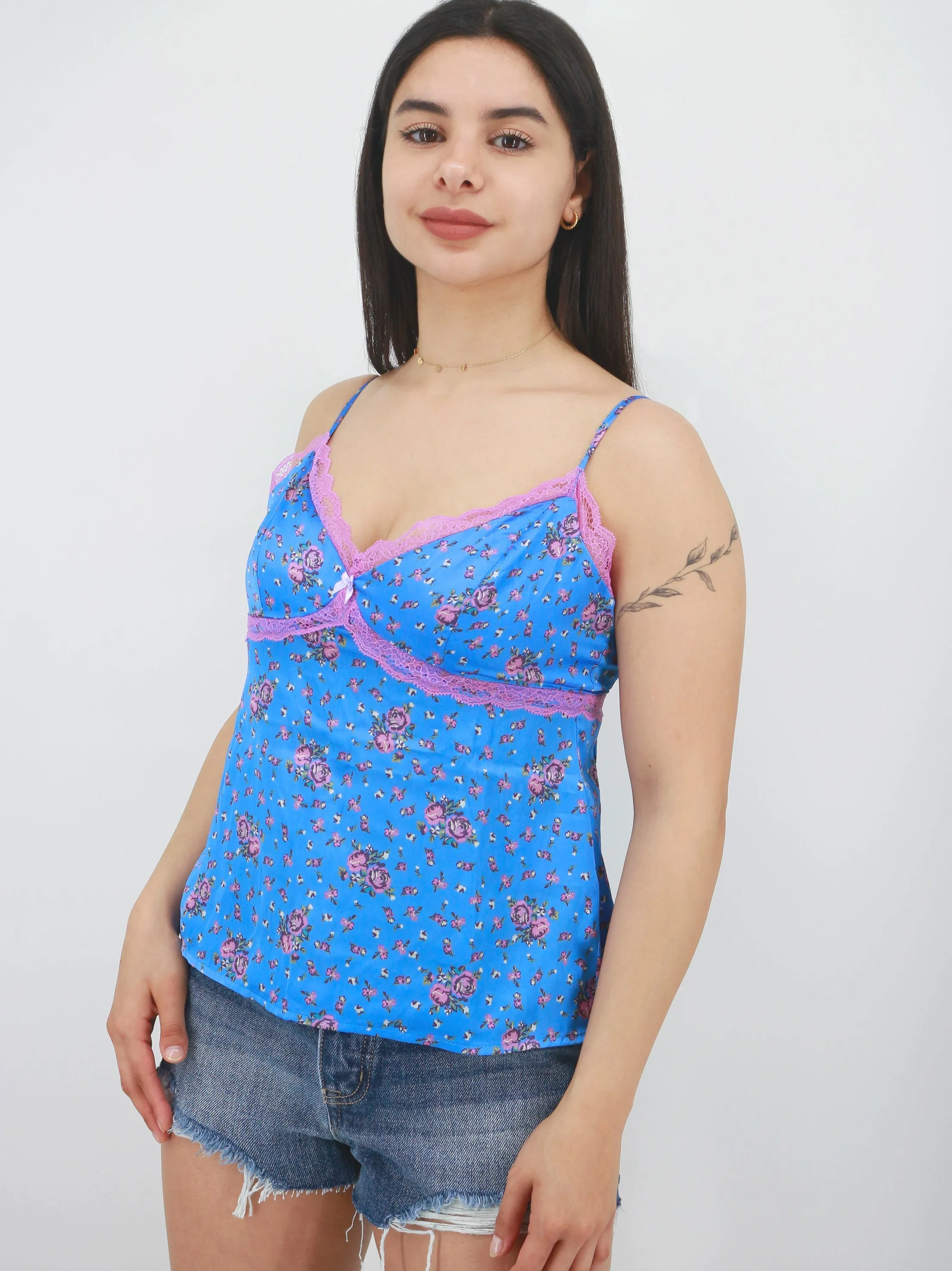 Haut de pyjama en satin à imprimé floral avec dentelle pour femmes, Bleu