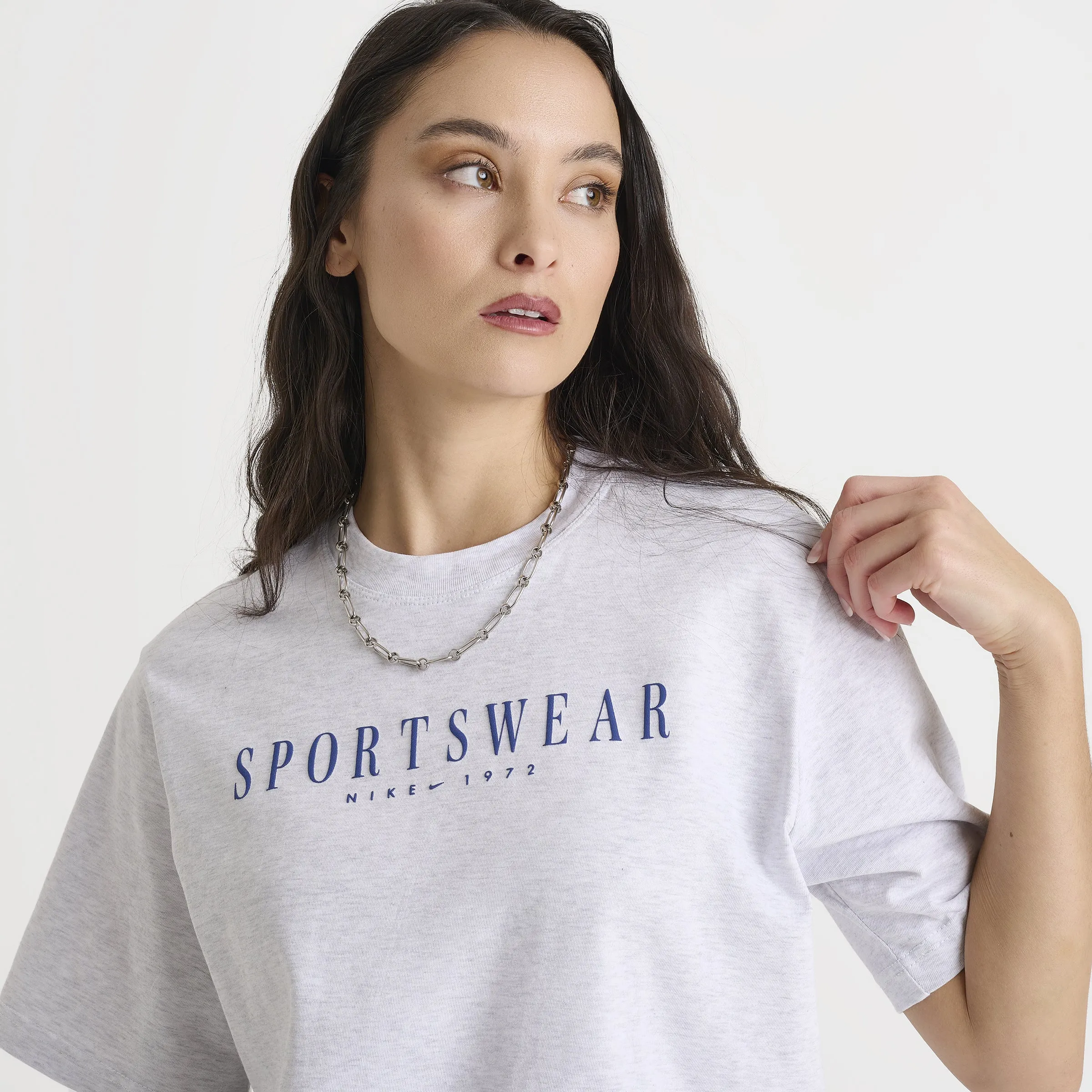 Nike Femme T-shirt graphique oversize Sportswear pour femme Birch Heather / Bleu royal foncé